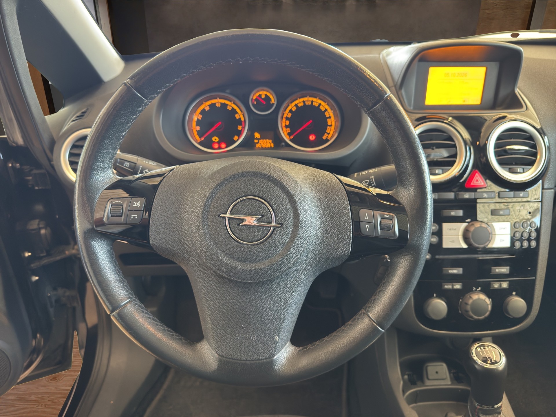 OPEL Corsa 1.6 Turbo Sport-image-7