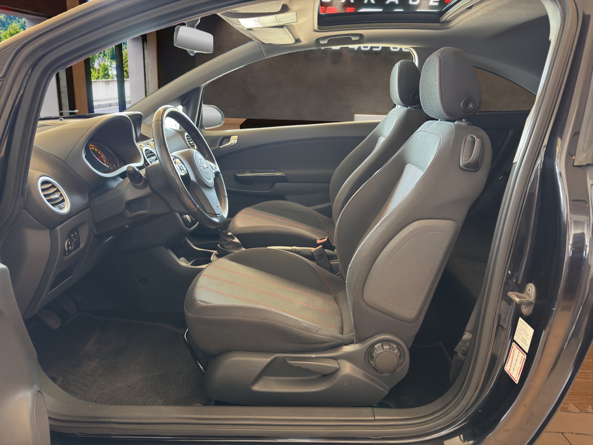 OPEL Corsa 1.6 Turbo Sport-image-10
