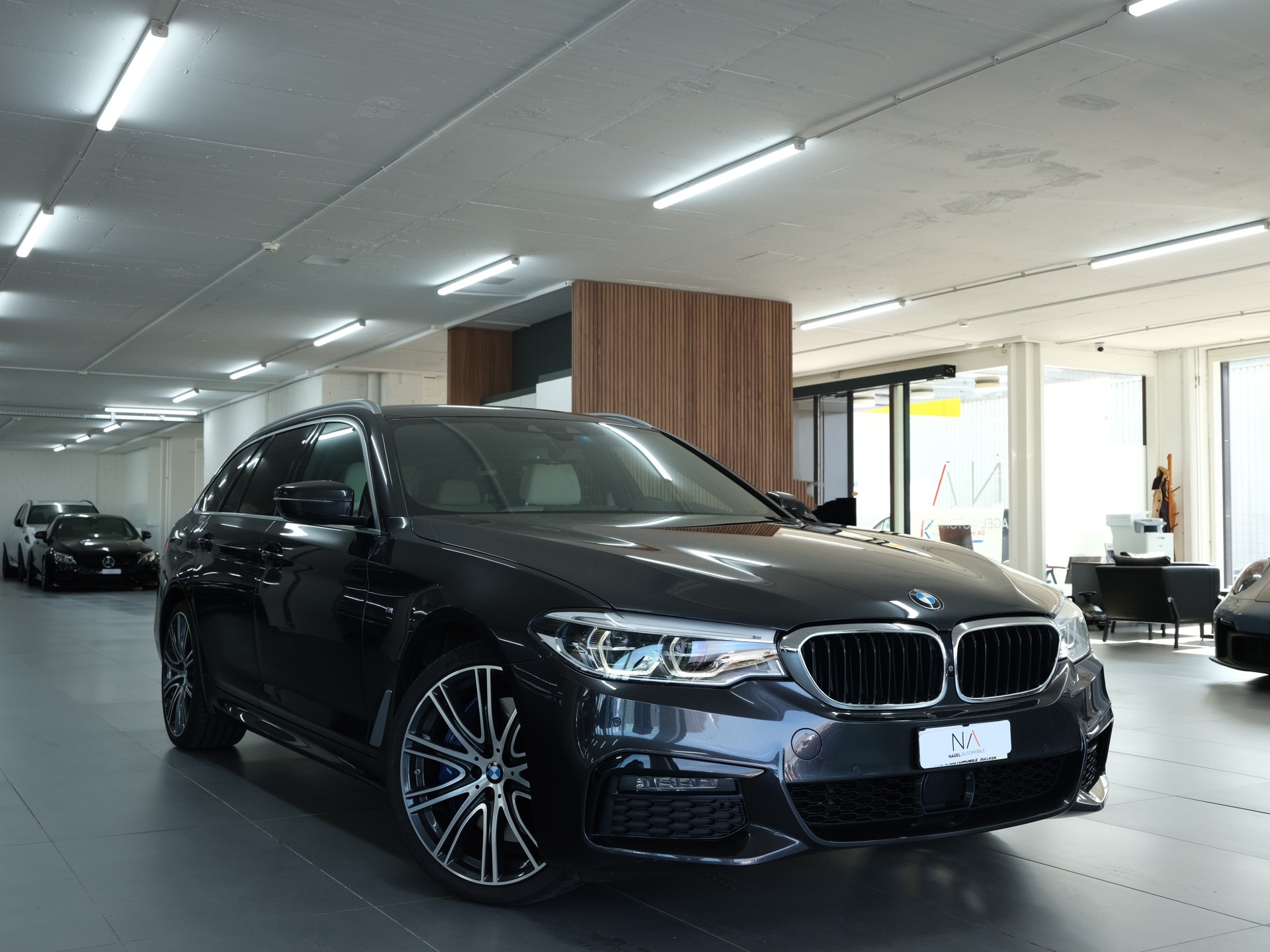 BMW 540i xDrive Touring Sport Line Steptronic *Rückfahrkamera* *Leder*-image-0