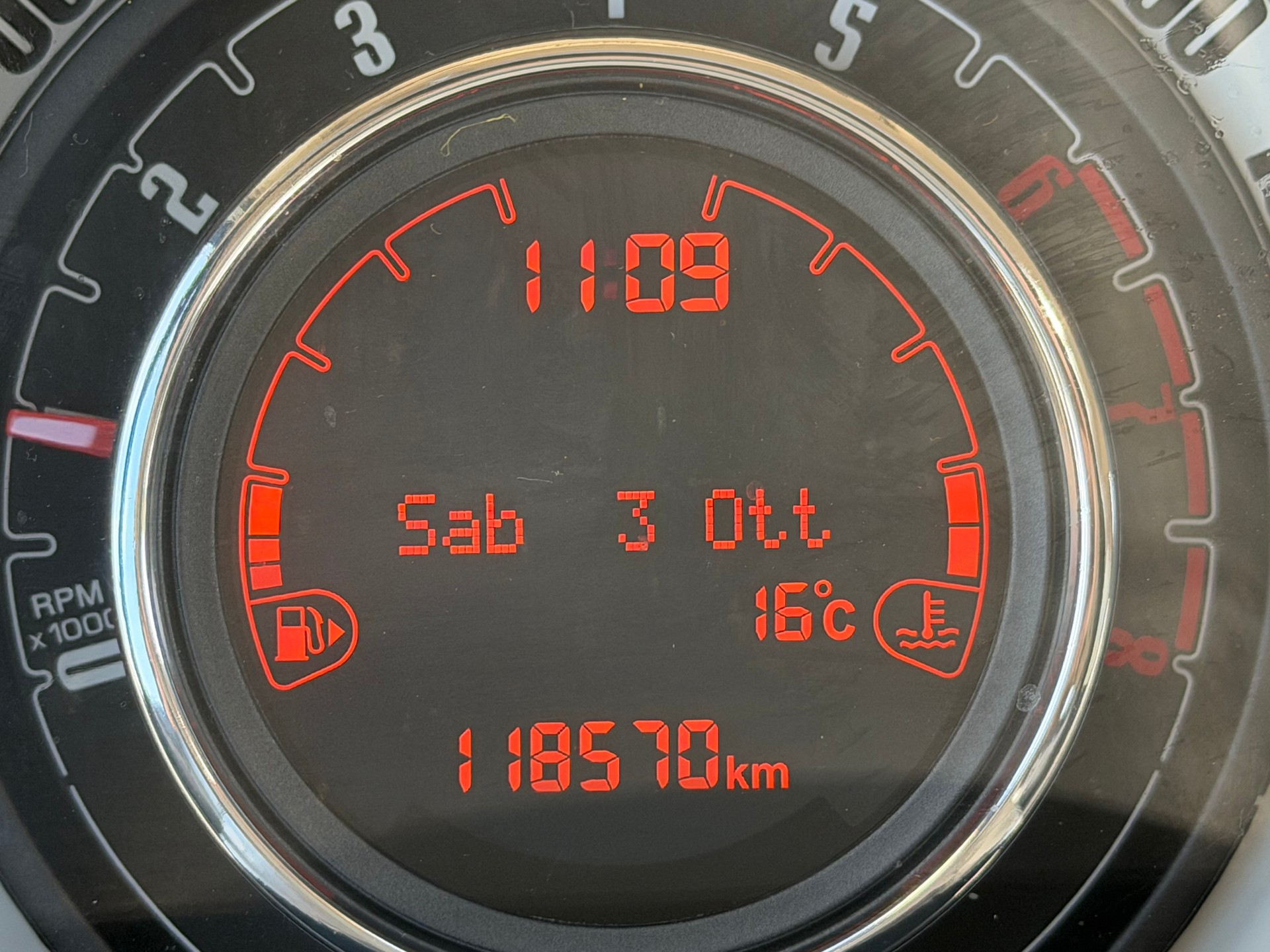 FIAT 500 0.9 Twinair Turbo Lounge-image-8
