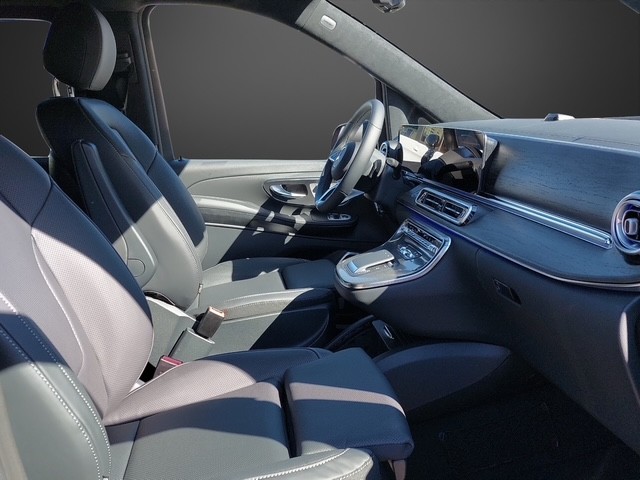MERCEDES-BENZ V 300 d lang 4Matic Swiss Edition 9G-Tronic-image-7