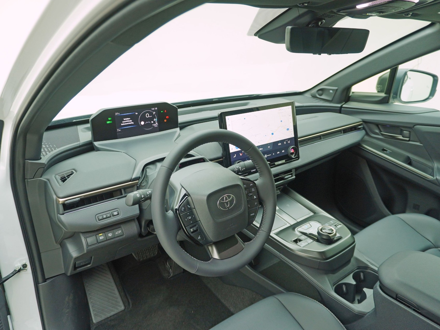 TOYOTA bZ4X Premium AWD ** JBL- Premium Soundsystem **-image-7
