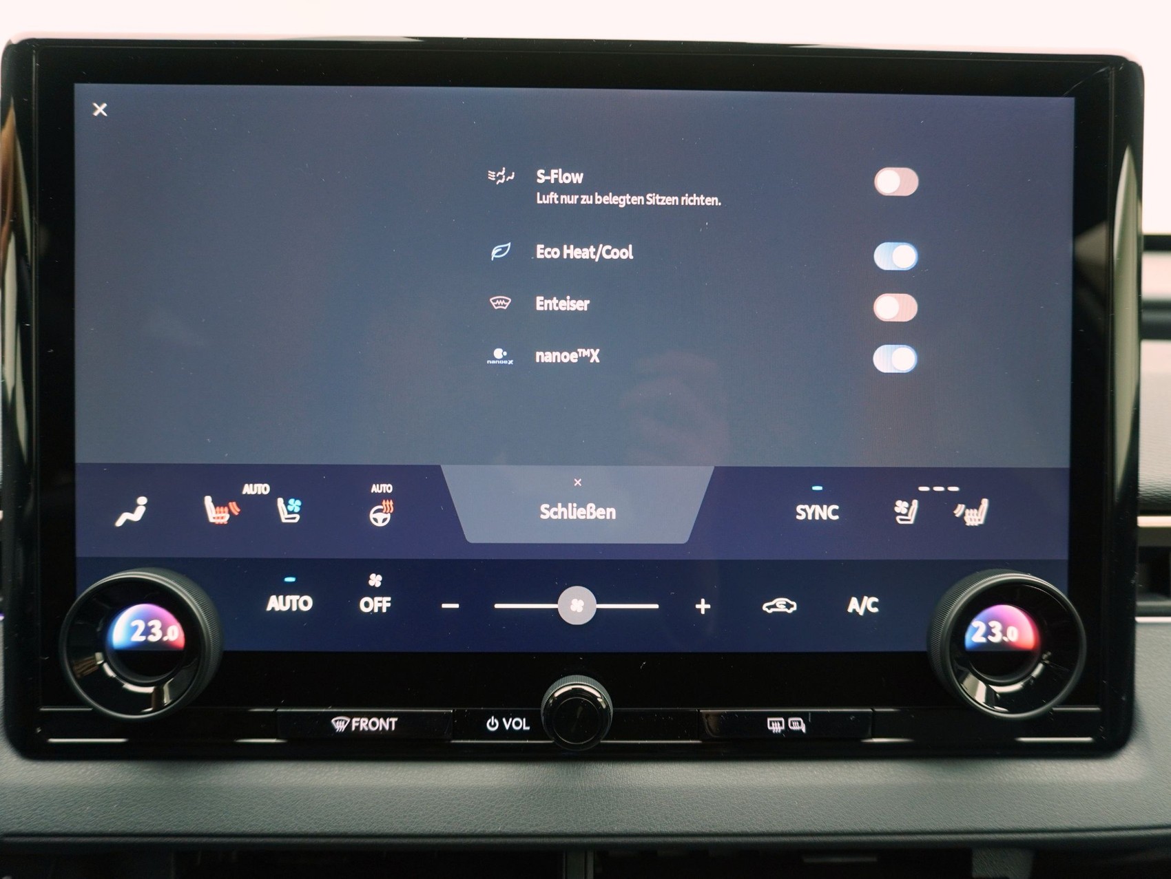 TOYOTA bZ4X Premium AWD ** JBL- Premium Soundsystem **-image-14