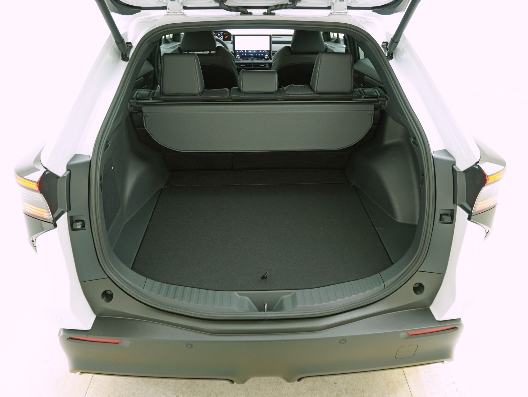 TOYOTA bZ4X Premium AWD ** JBL- Premium Soundsystem **-image-23