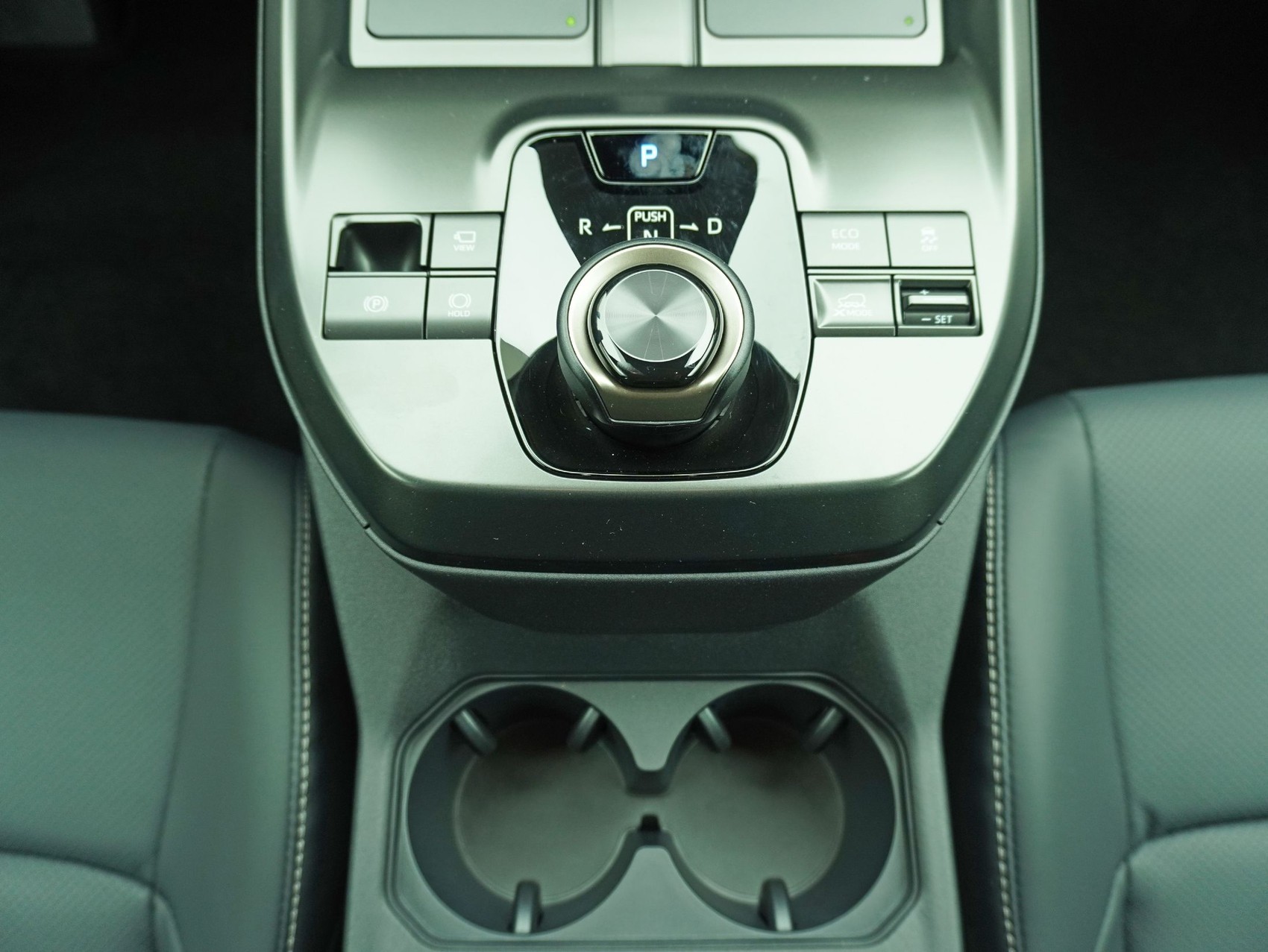 TOYOTA bZ4X Premium AWD ** JBL- Premium Soundsystem **-image-20