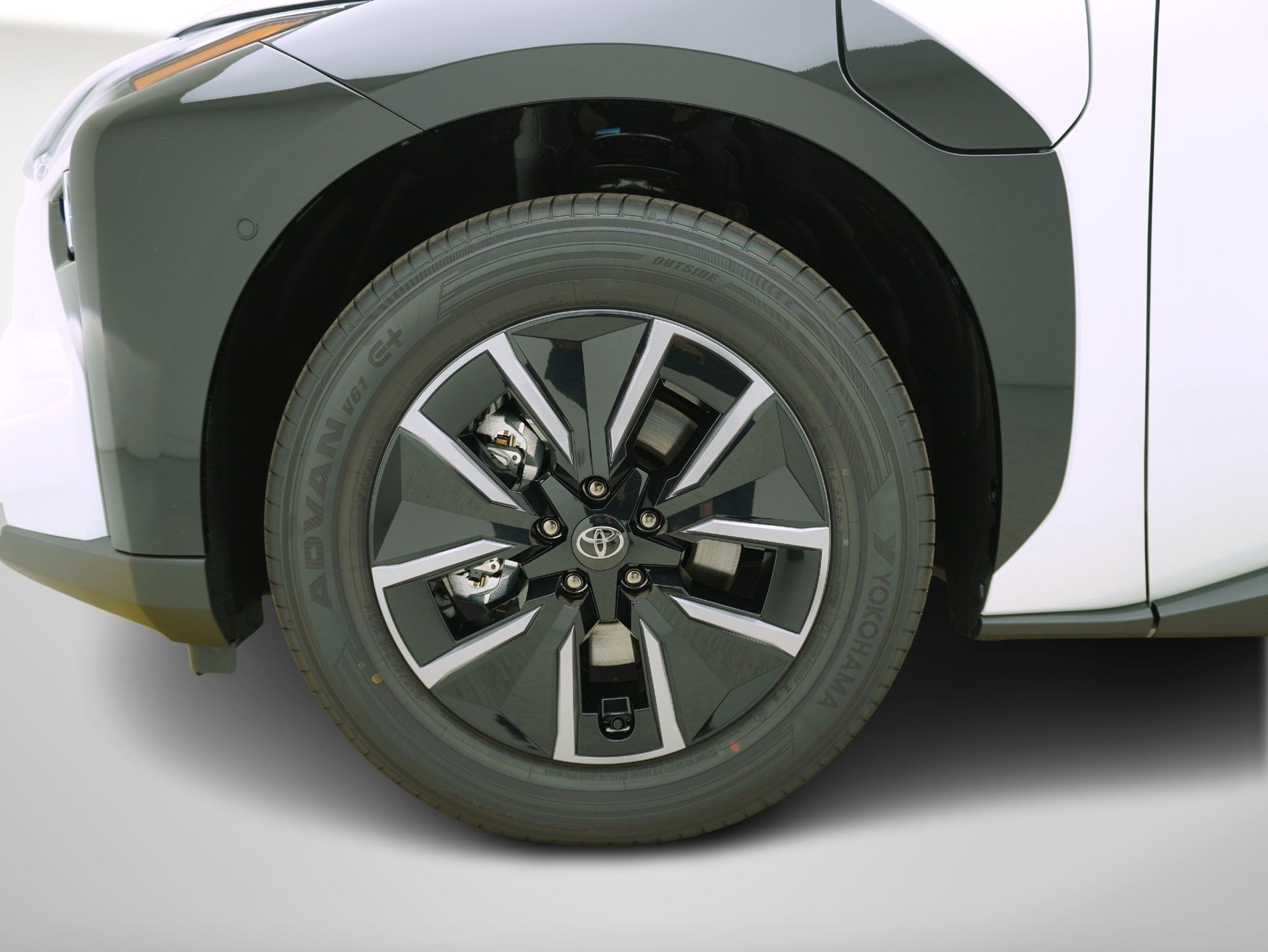 TOYOTA bZ4X Premium AWD ** JBL- Premium Soundsystem **-image-5