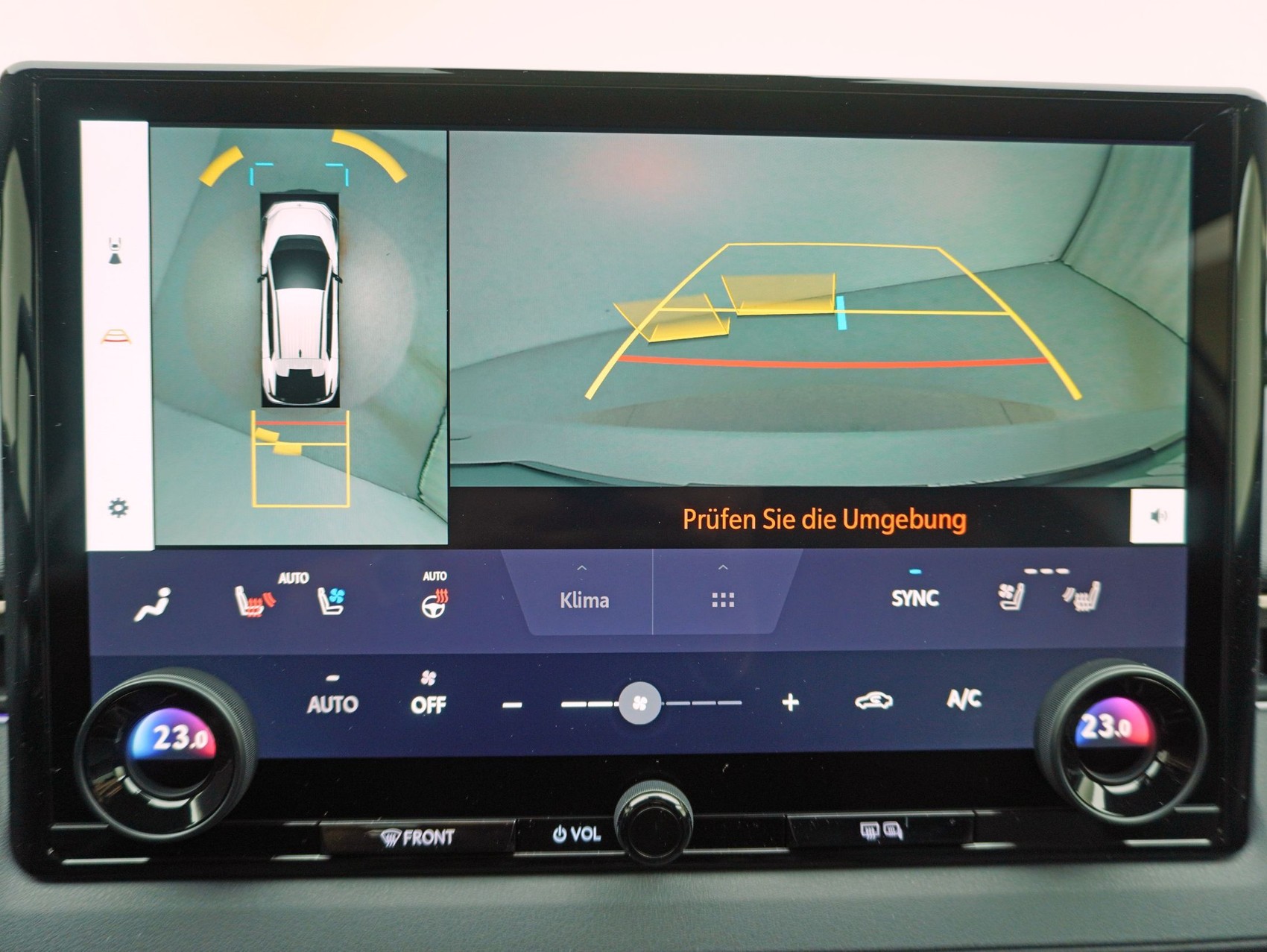 TOYOTA bZ4X Premium AWD ** JBL- Premium Soundsystem **-image-16
