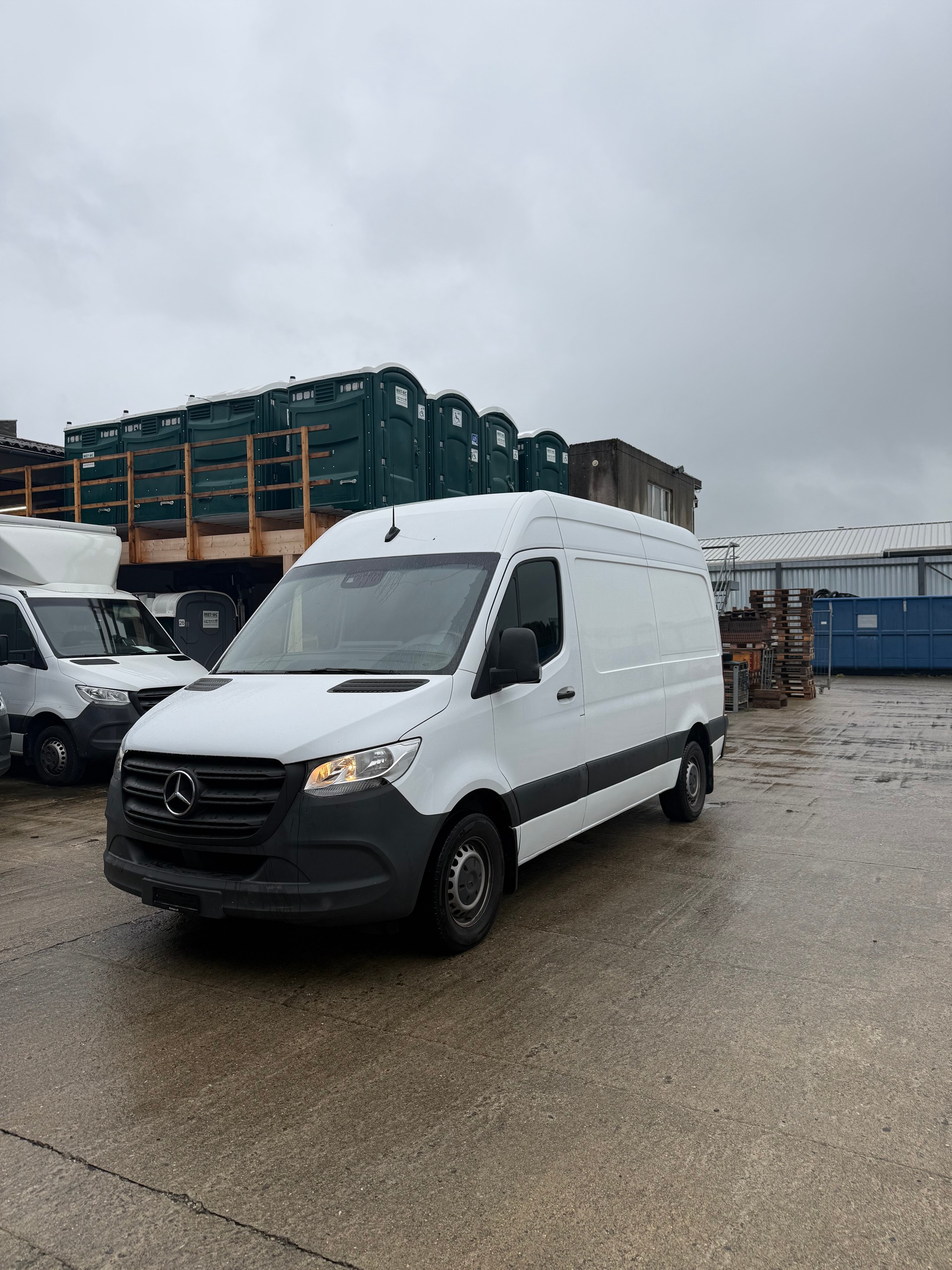 MERCEDES-BENZ Sprinter 316 CDI Standard 7G-TRONIC-image-0