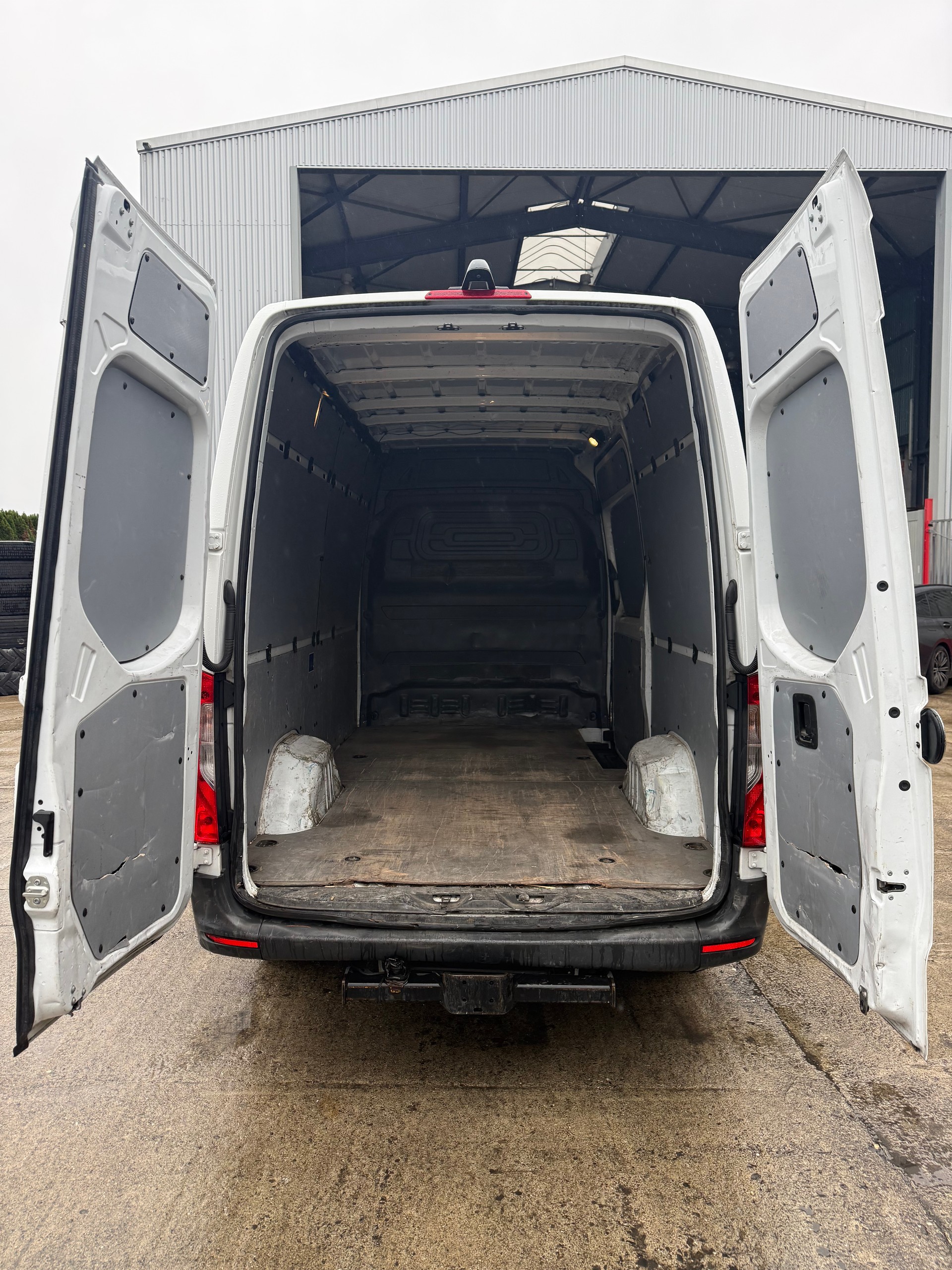 MERCEDES-BENZ Sprinter 316 CDI Standard 7G-TRONIC-image-8