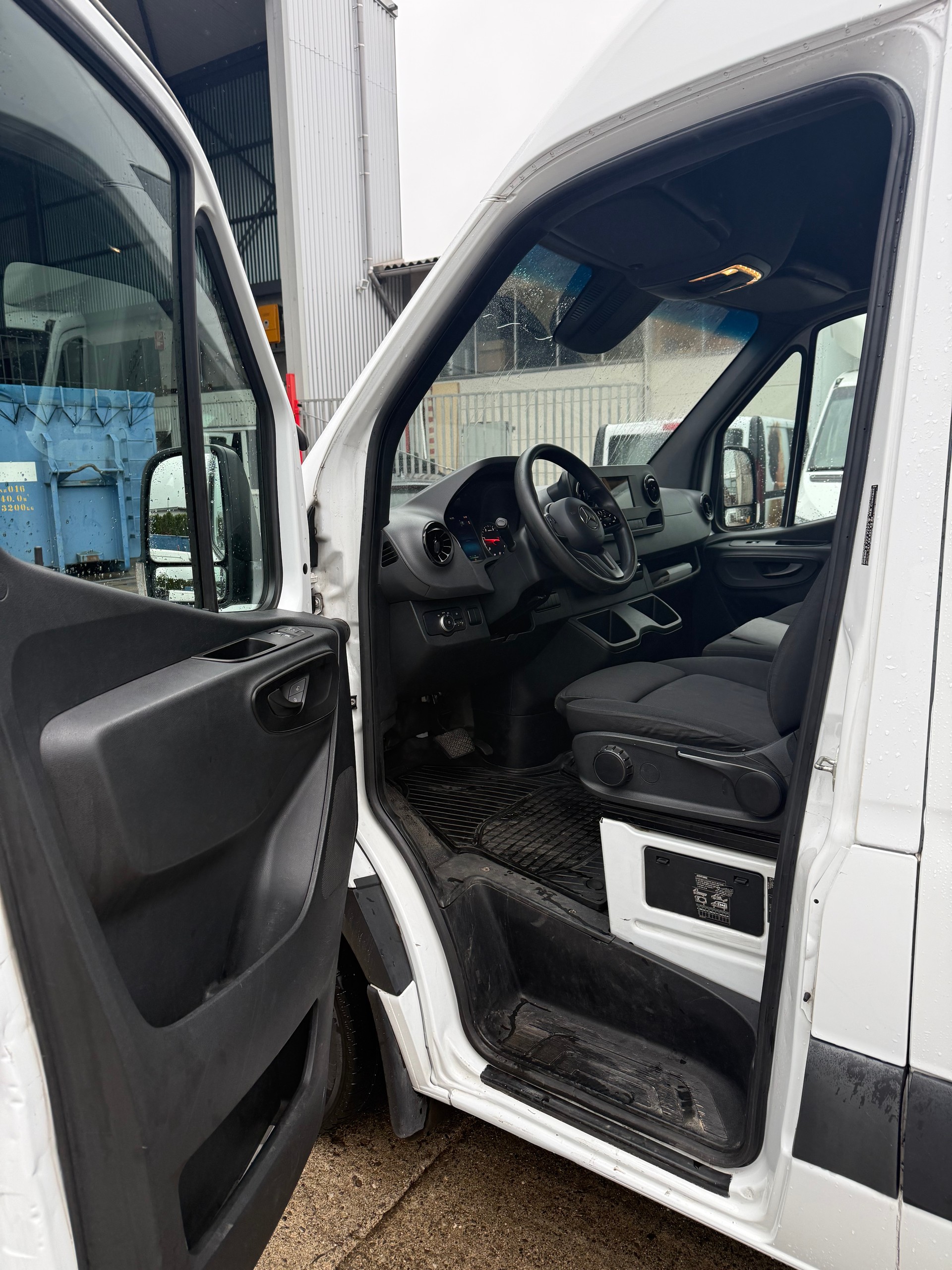 MERCEDES-BENZ Sprinter 316 CDI Standard 7G-TRONIC-image-6