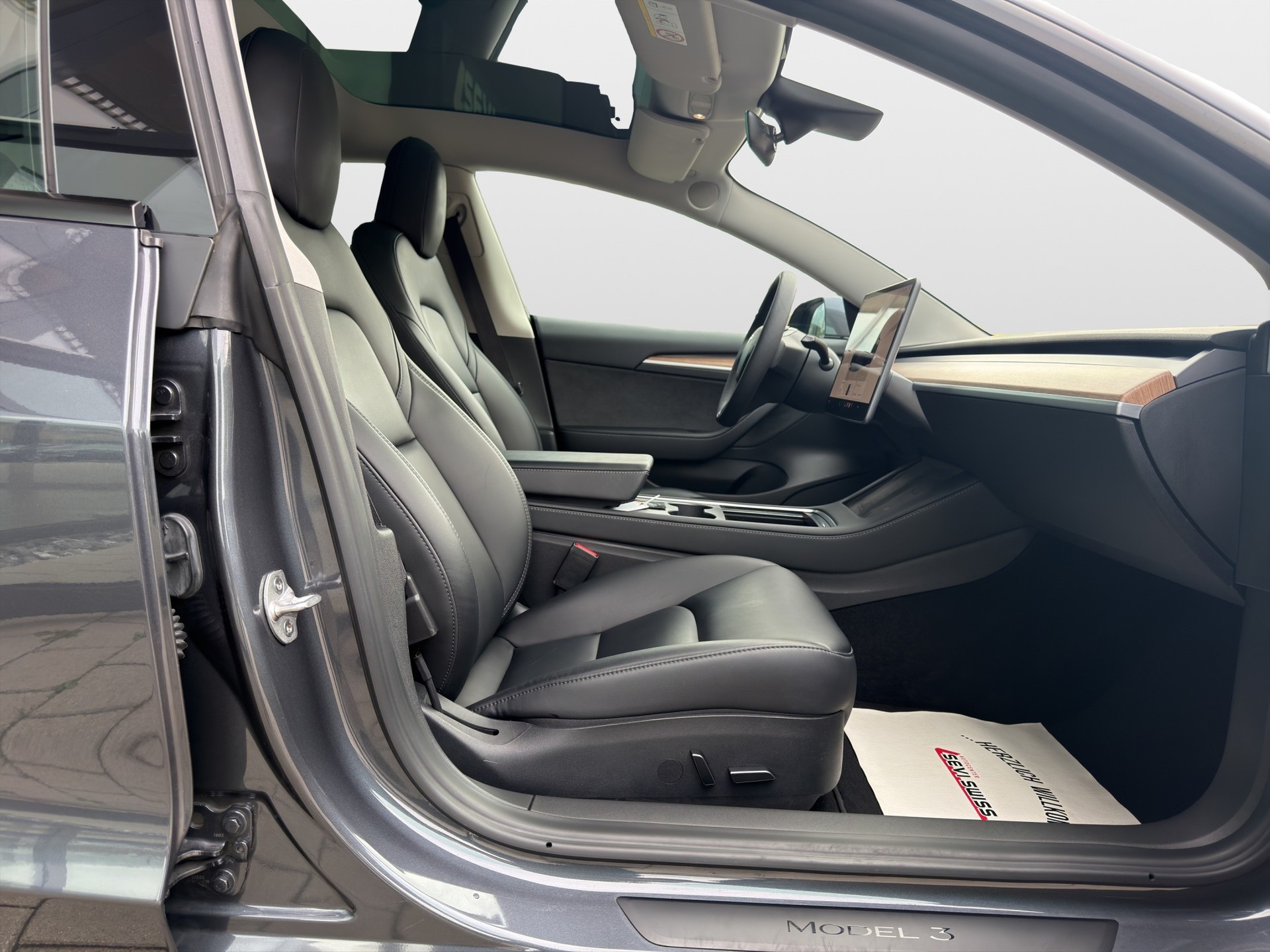 TESLA Model 3*Frisch ab MFK,1 Jahr oder 20'000km Garantie auf Motor und Getriebe*-image-16