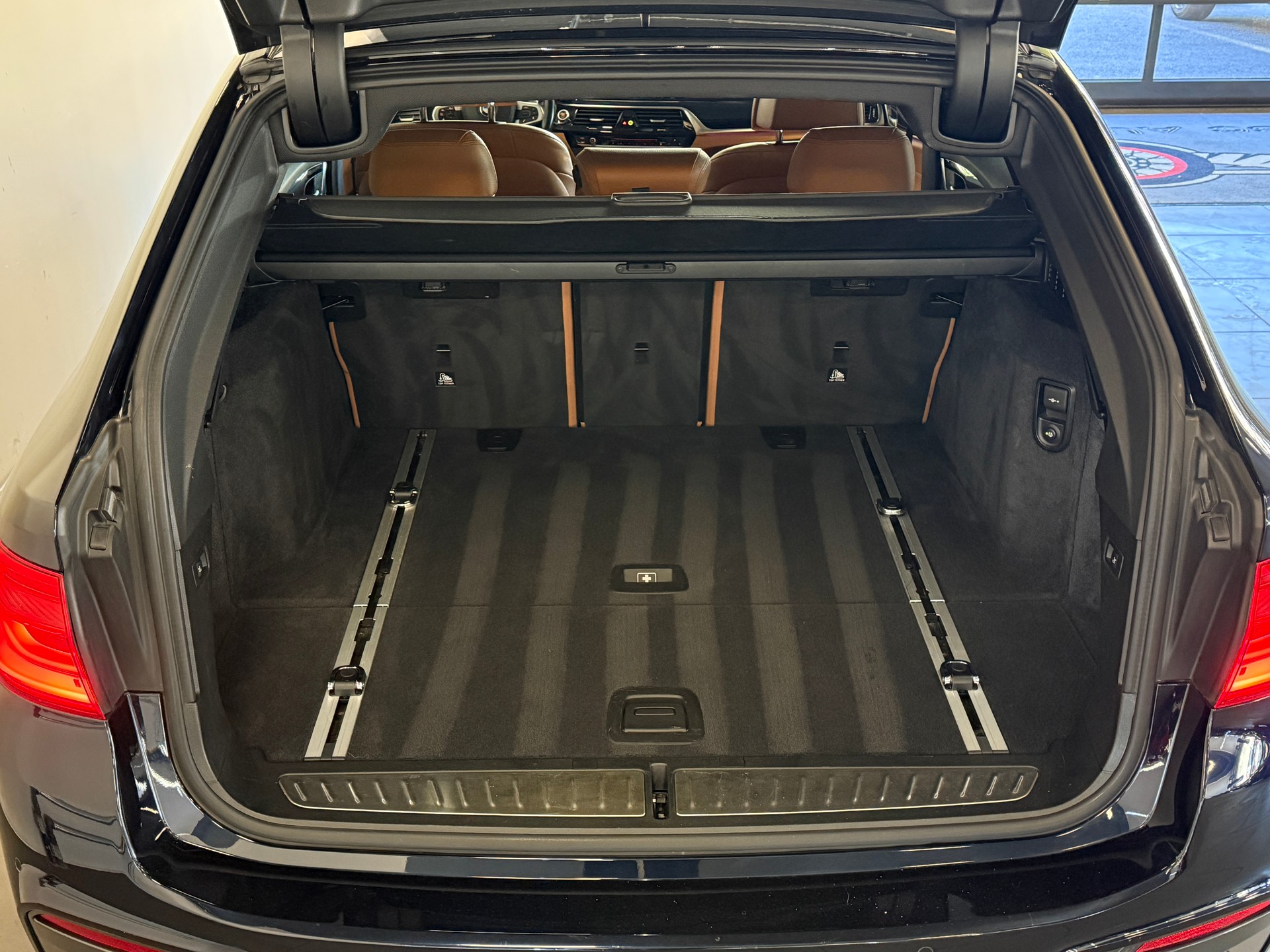BMW 540i xDrive M-Paket Touring Steptronic *AHK 2t*-image-17