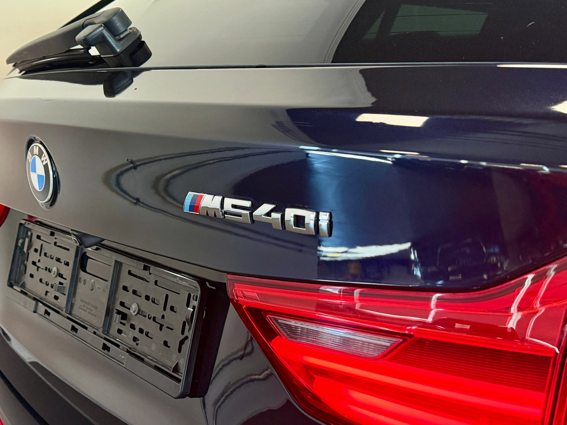 BMW 540i xDrive M-Paket Touring Steptronic *AHK 2t*-image-4