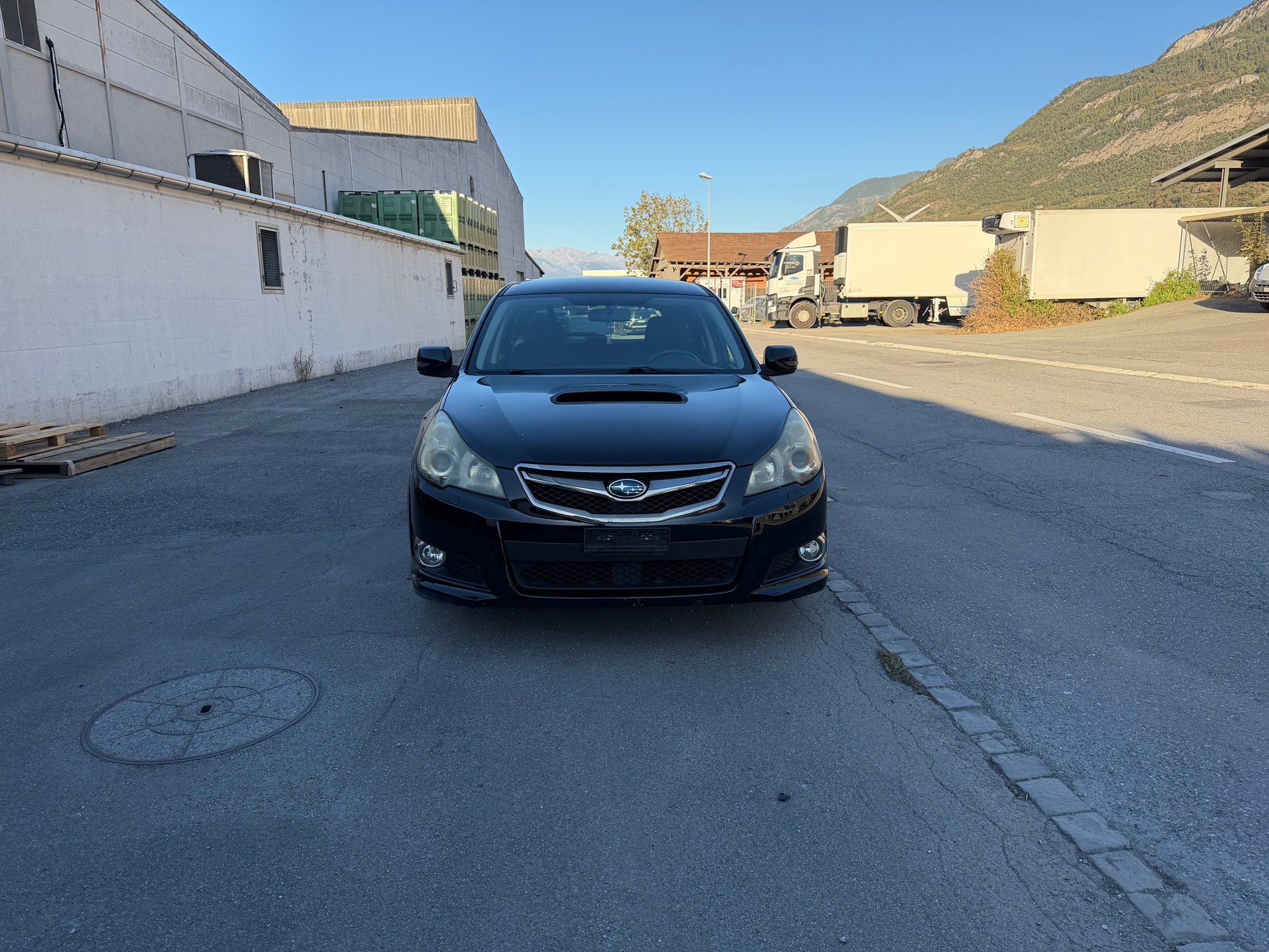 SUBARU Legacy 2.0D Swiss Special AWD-image-9
