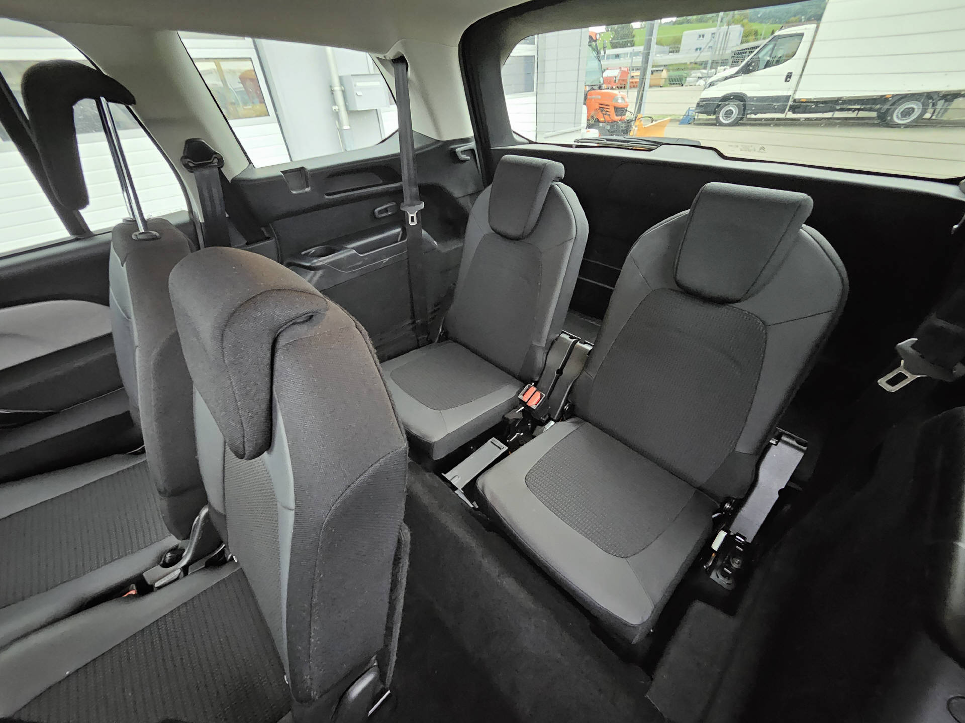 CITROEN C4 Grand Spacetourer 1.5 BlueHDi Shine * 7- Plätzer *-image-15