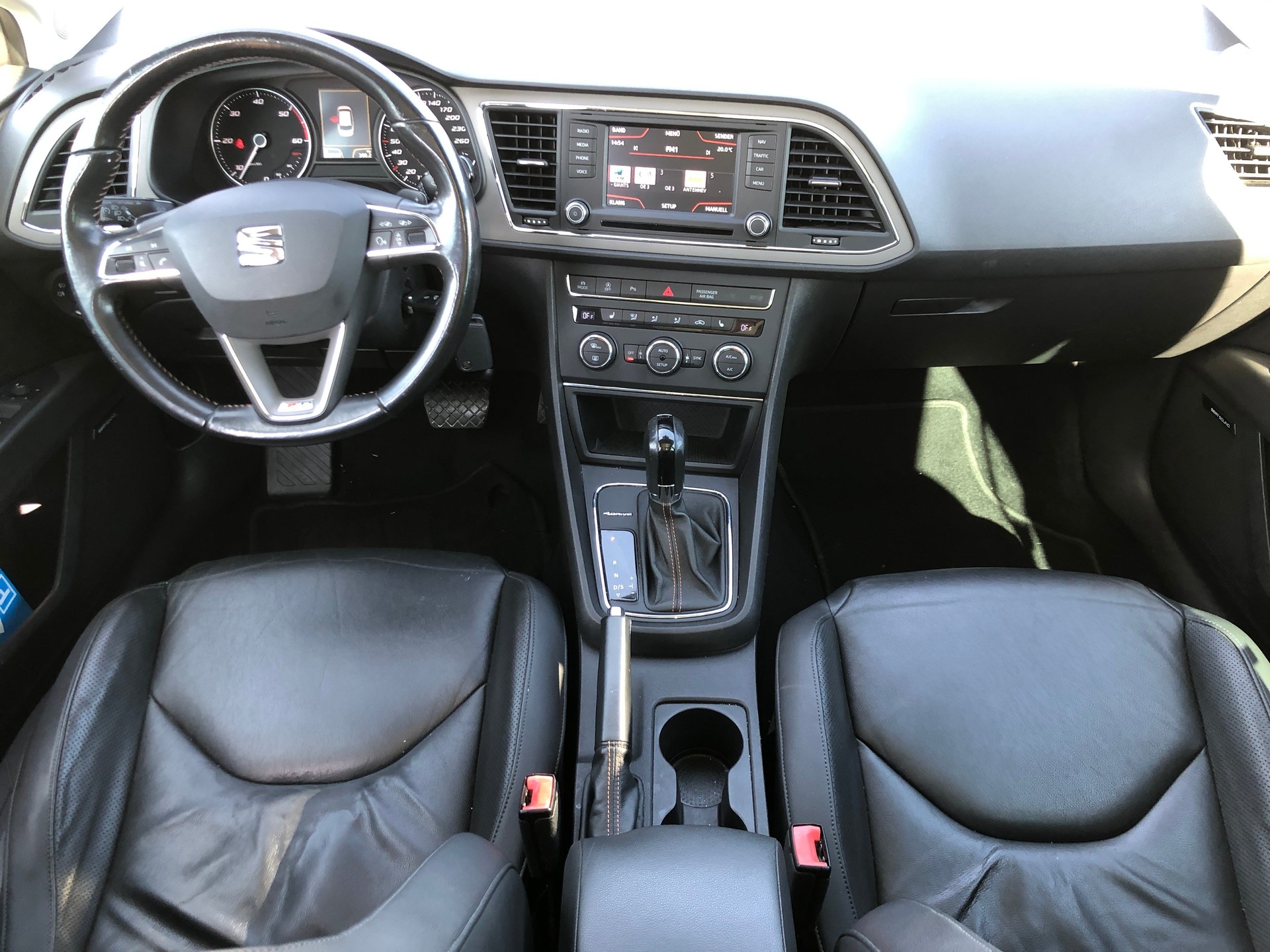 SEAT Leon ST 2.0 TDI X-Perience 4Drive DSG-image-10