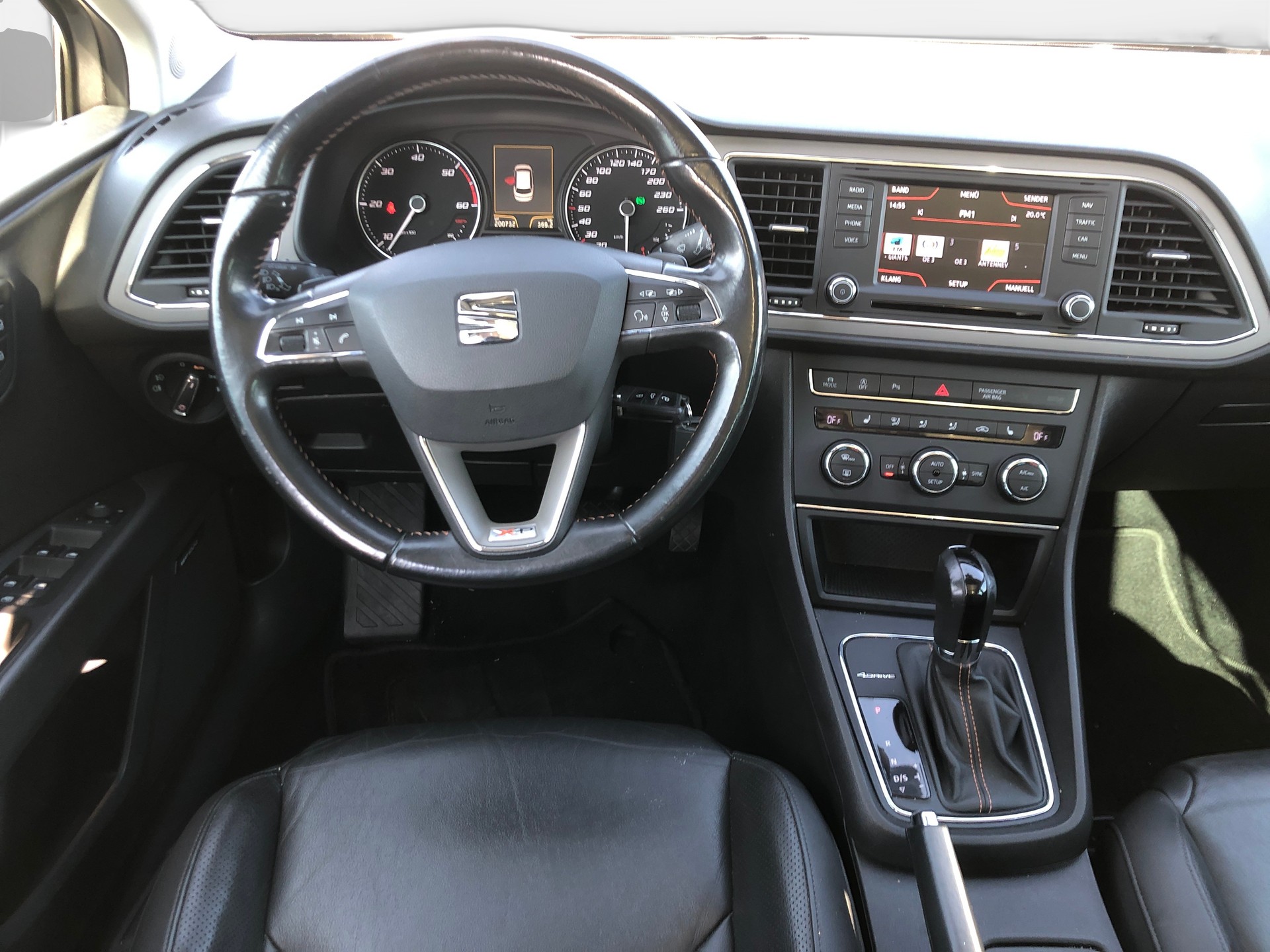 SEAT Leon ST 2.0 TDI X-Perience 4Drive DSG-image-9