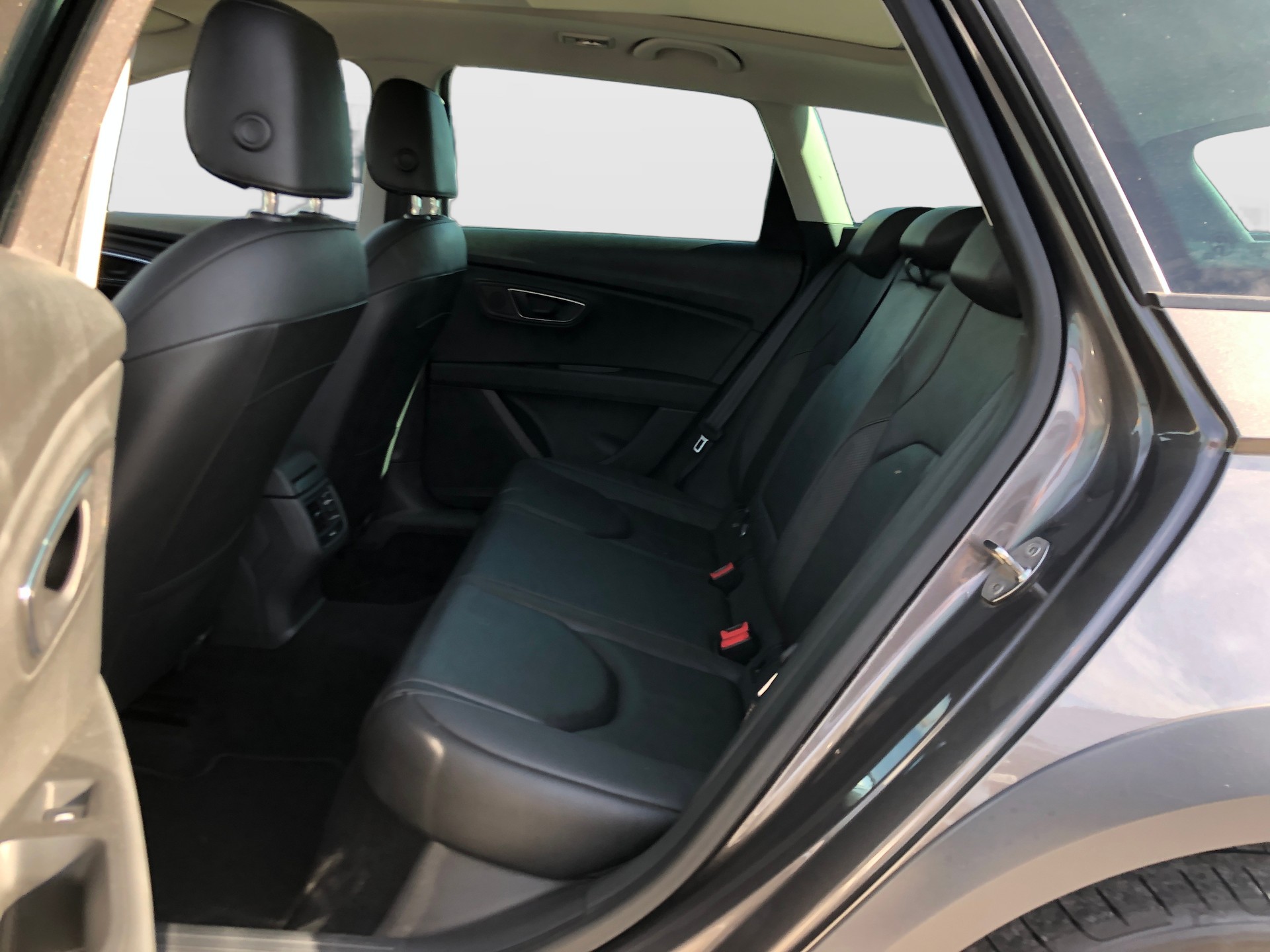 SEAT Leon ST 2.0 TDI X-Perience 4Drive DSG-image-13