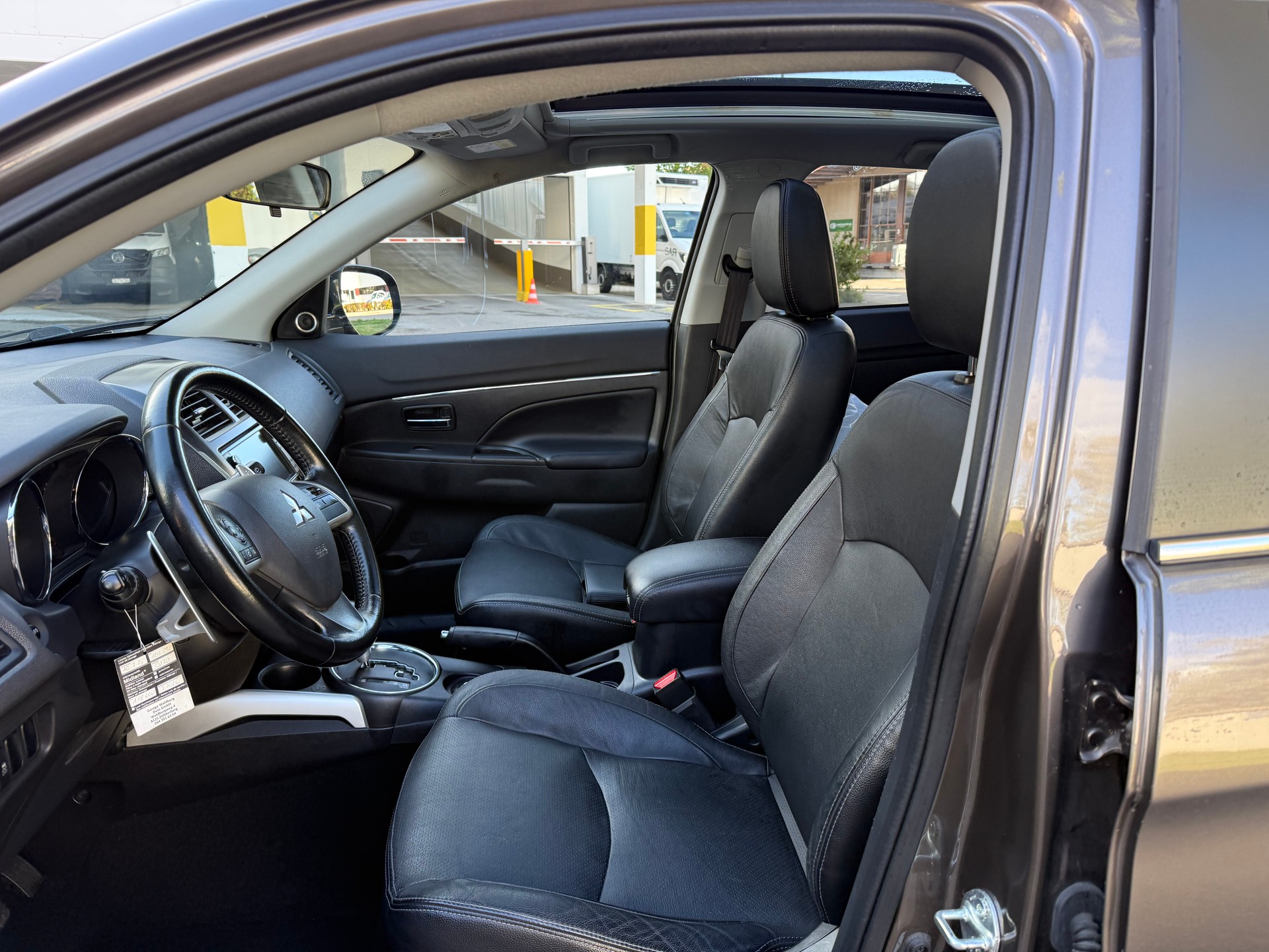MITSUBISHI ASX 2.2 DID Navigator 4WD Automatic-image-5