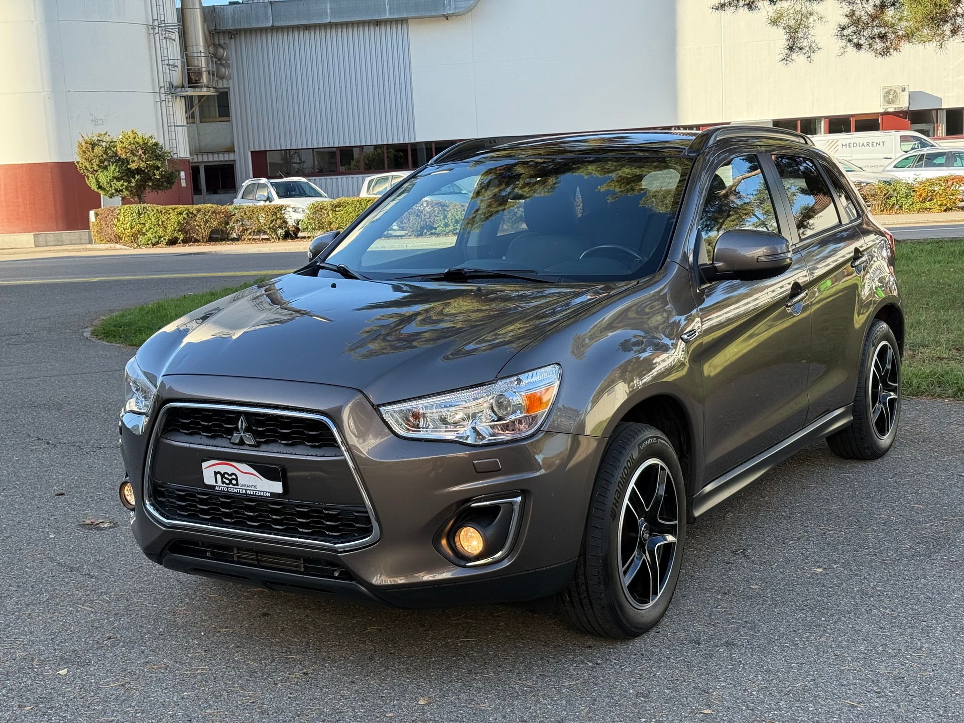MITSUBISHI ASX 2.2 DID Navigator 4WD Automatic-image-2