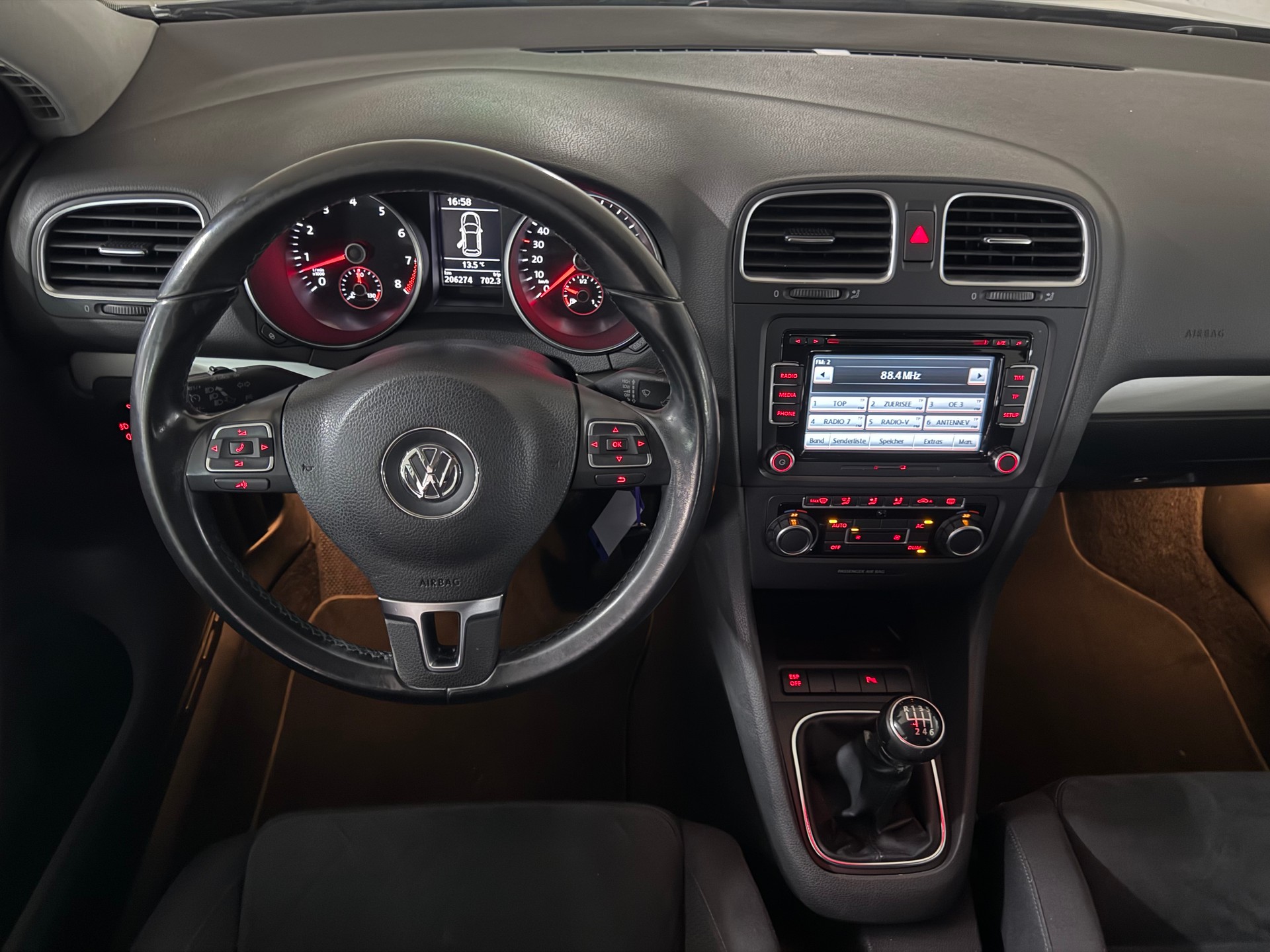 VW Golf 1.4 TSI Highline (Neue Steuerkette)-image-10