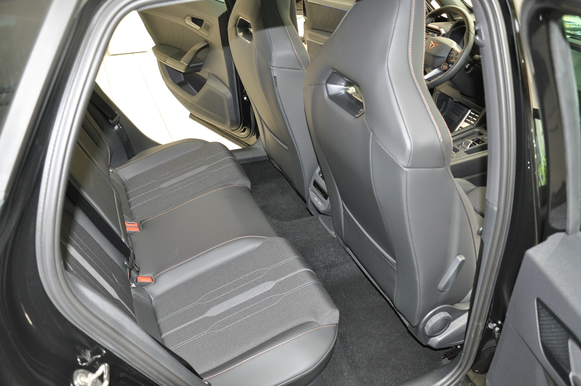 CUPRA Formentor 2.0TSI VZ 4Drive DSG-image-11