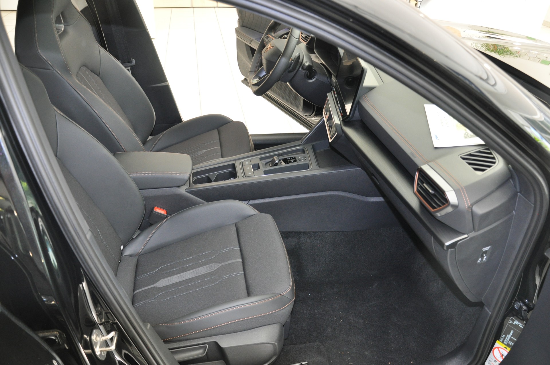 CUPRA Formentor 2.0TSI VZ 4Drive DSG-image-10