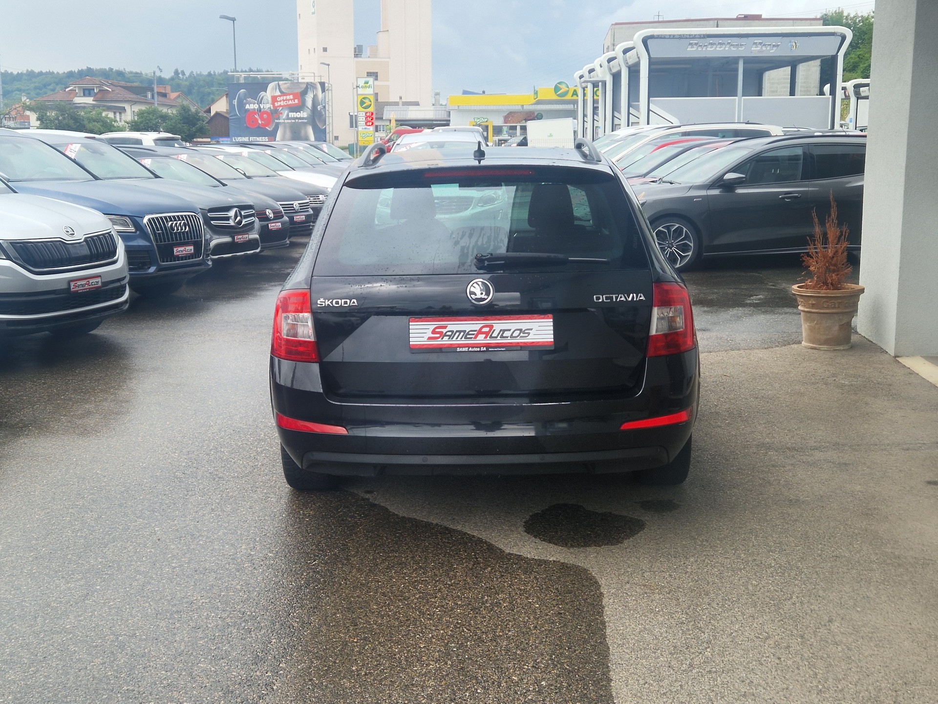SKODA Octavia Combi 2.0 TDI Ambition 4x4-image-2