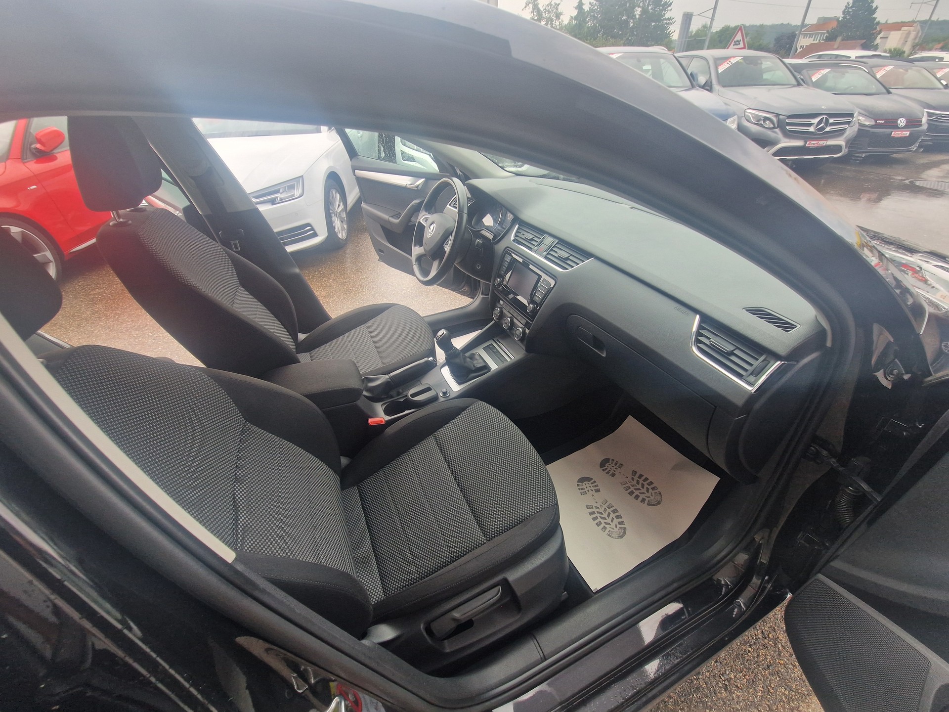SKODA Octavia Combi 2.0 TDI Ambition 4x4-image-7