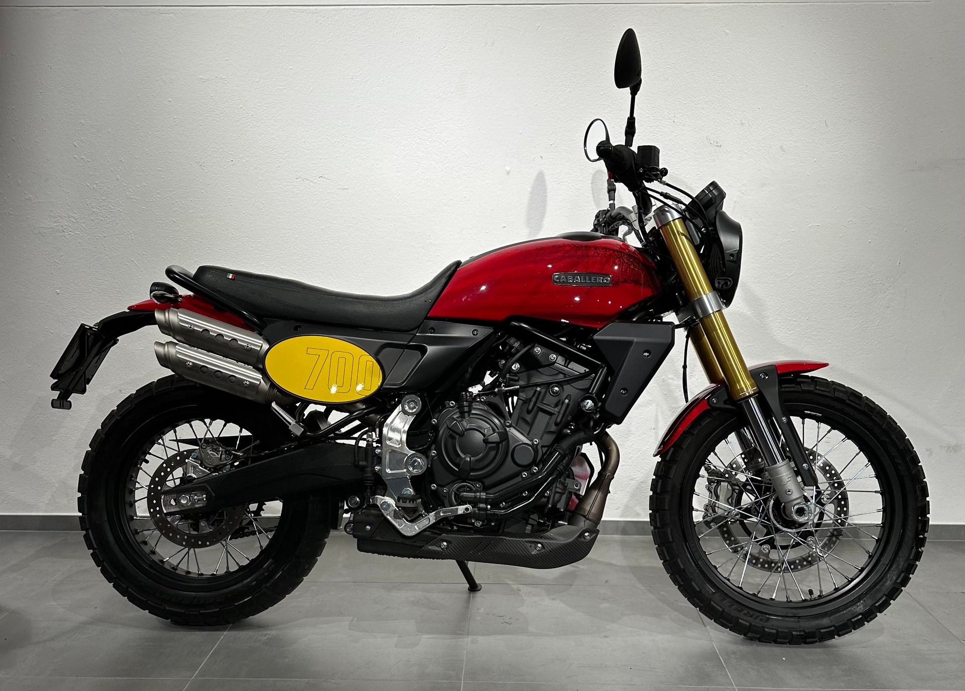 FANTIC Caballero 700