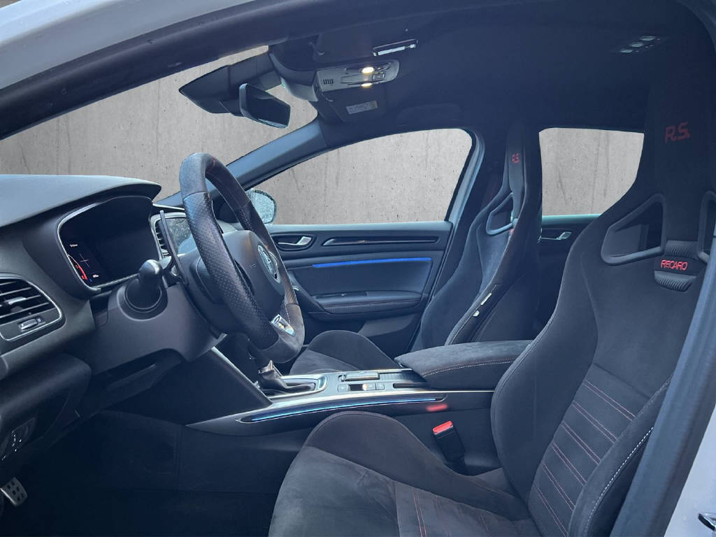 RENAULT Mégane Sport 1.8 T Trophy EDC-image-4