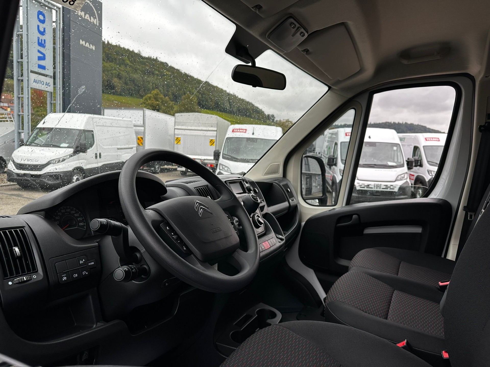 CITROEN Jumper 33 2.2 BlueHDi 140 L3H2-image-5
