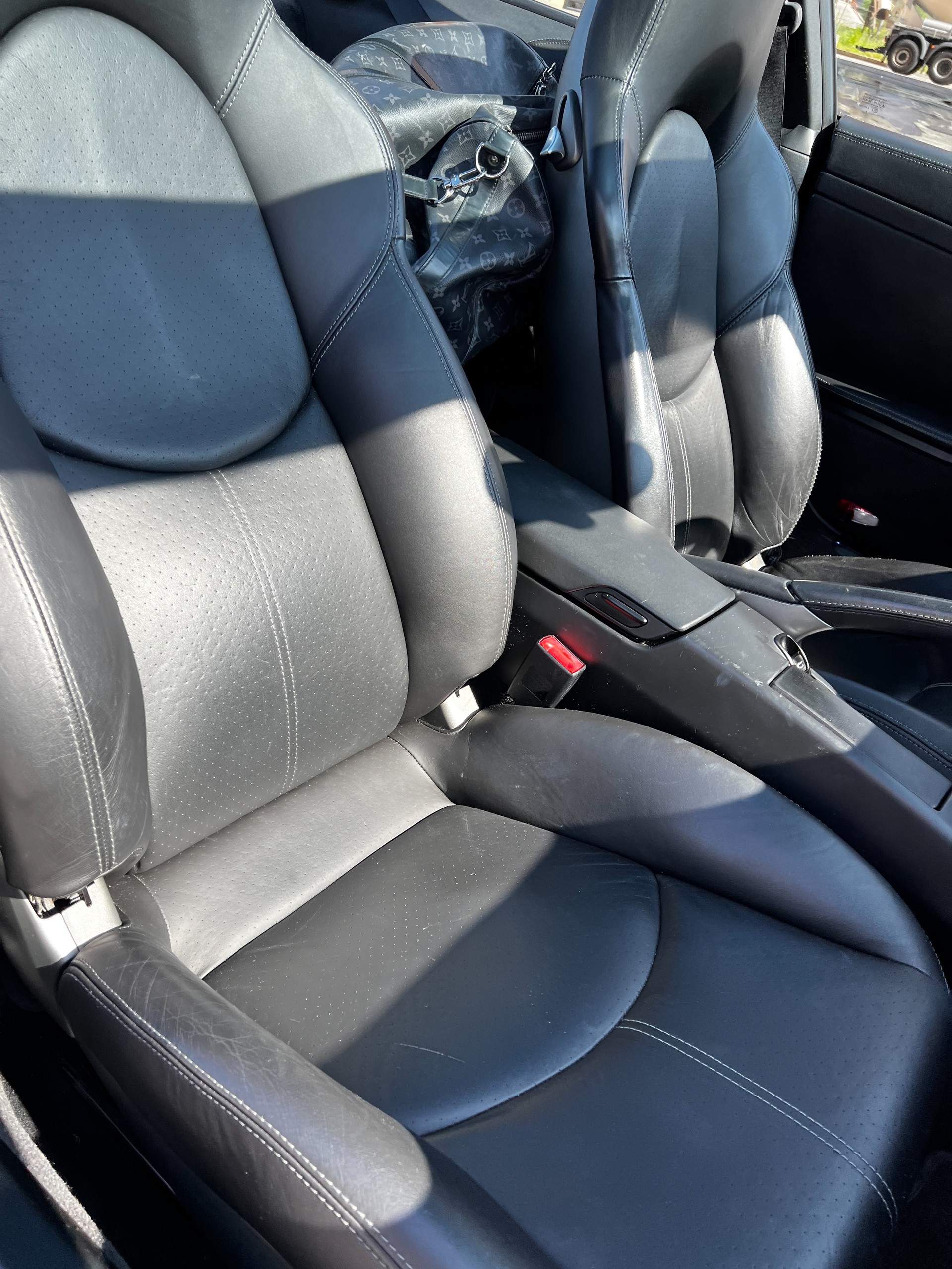 PORSCHE 911 Targa 4S-image-10