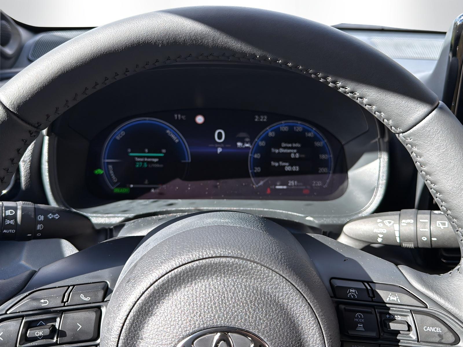 TOYOTA Yaris 1.5 VVT-i HSD Premium-image-11