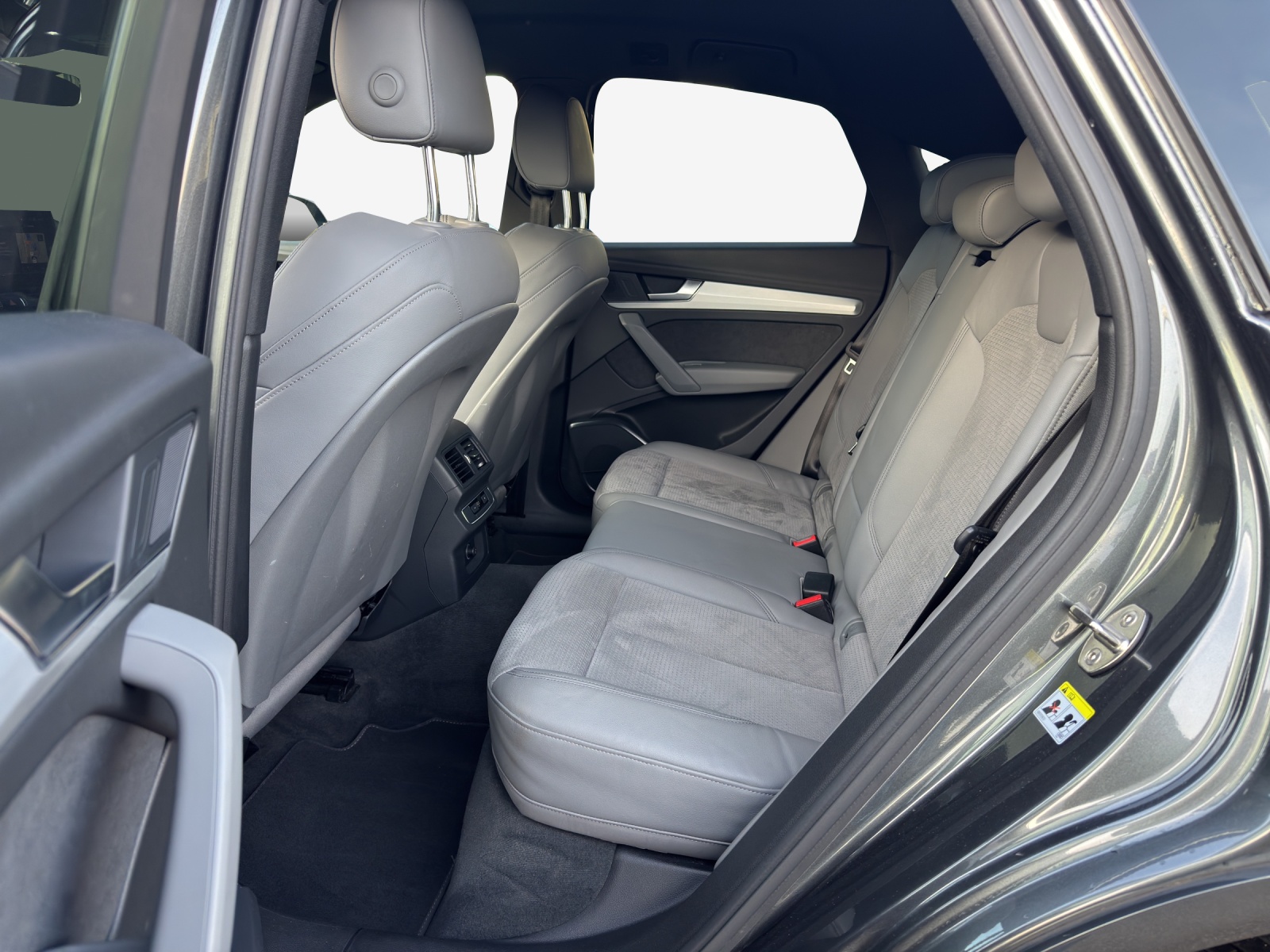 AUDI Q5 Sportback 50 TDI S line quattro tiptronic-image-11