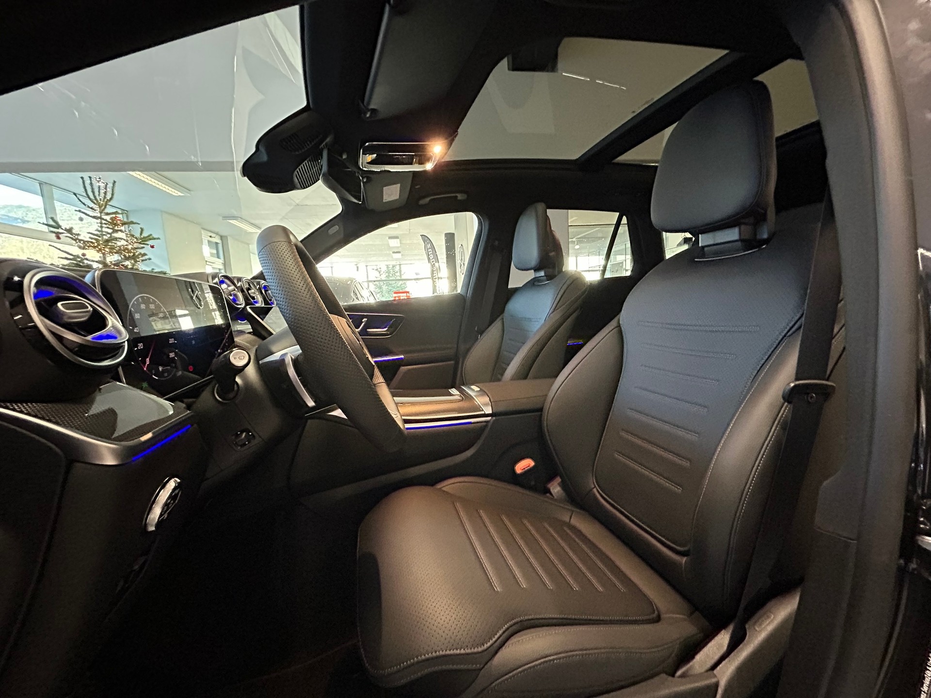 MERCEDES-BENZ GLC 300 de 4Matic EQ Star 9G-Tronic-image-10