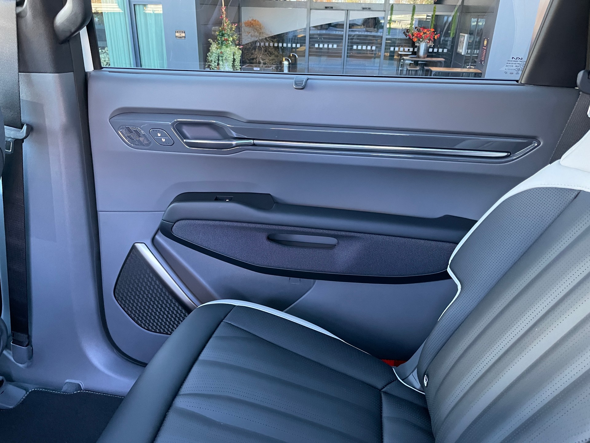 KIA EV9 99,8 kWh GT-Line 4x4 mit Panoramadach-image-19