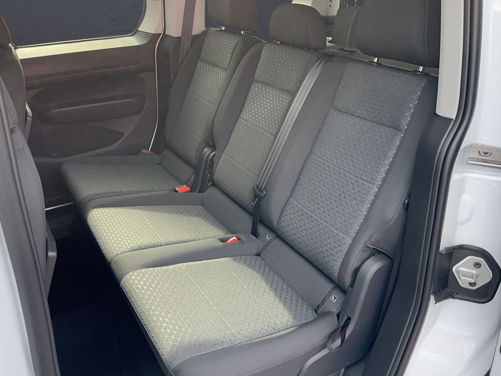FORD TOURNEO Connect 2.0 EcoBlue 122 PS Titanium AUTOMAT-image-12