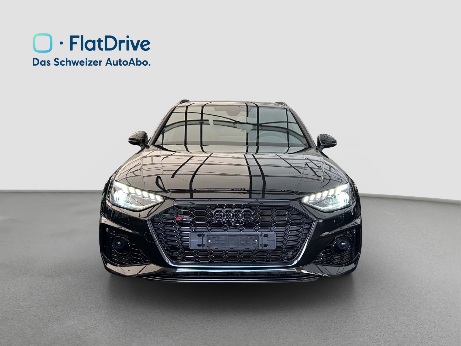 AUDI RS4 Avant quattro tiptronic - AHK - 360 Kamera - Head-up - Panoramadach-image-4