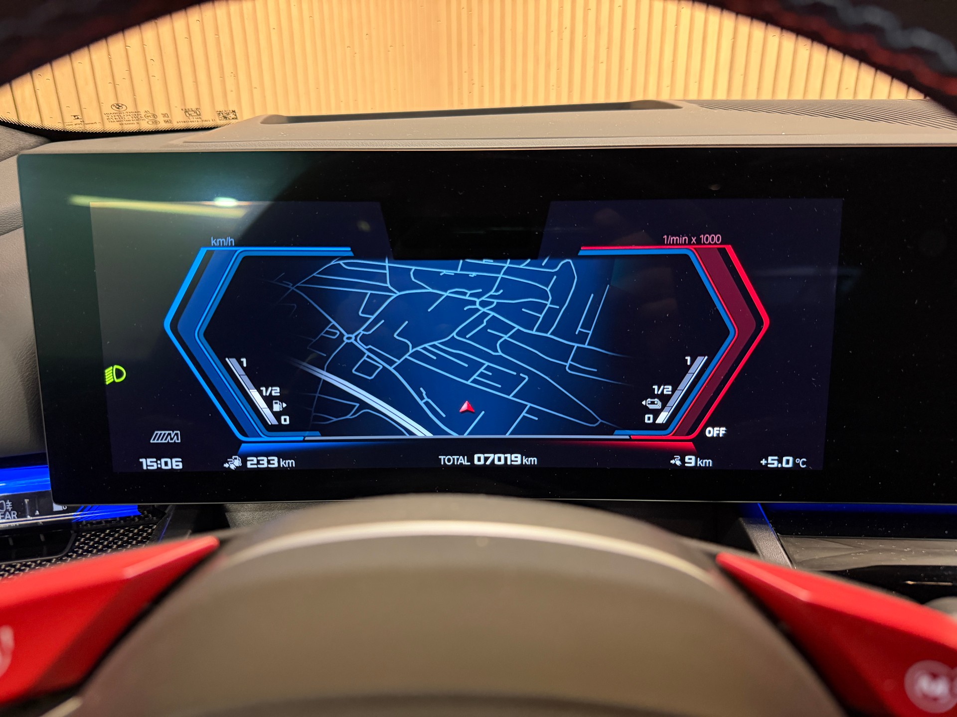 BMW M5 xDrive CH Fahrzeug-image-12