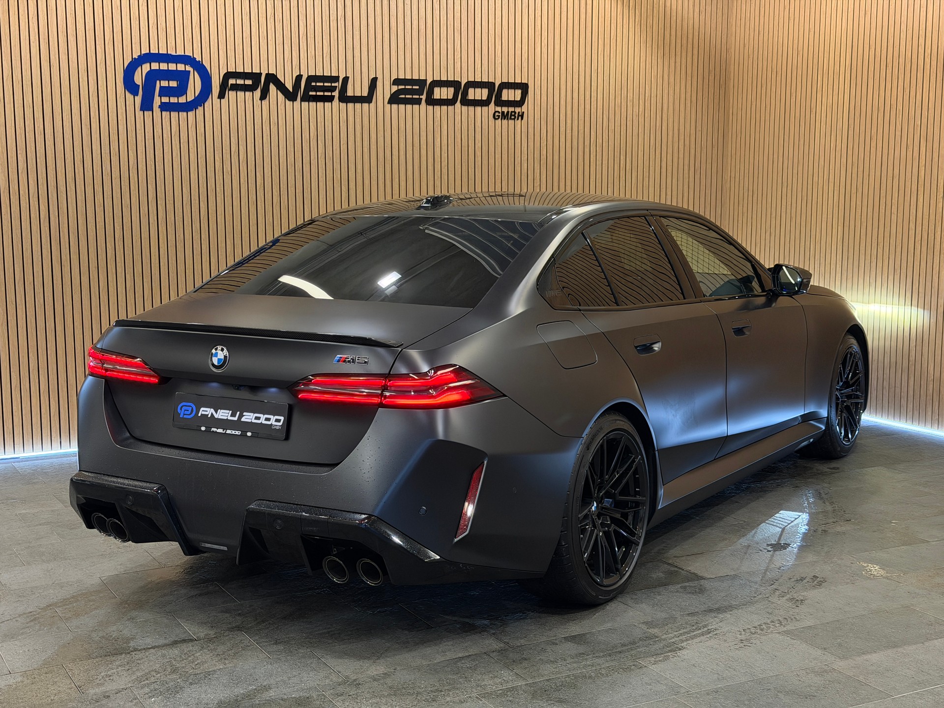 BMW M5 xDrive CH Fahrzeug-image-4