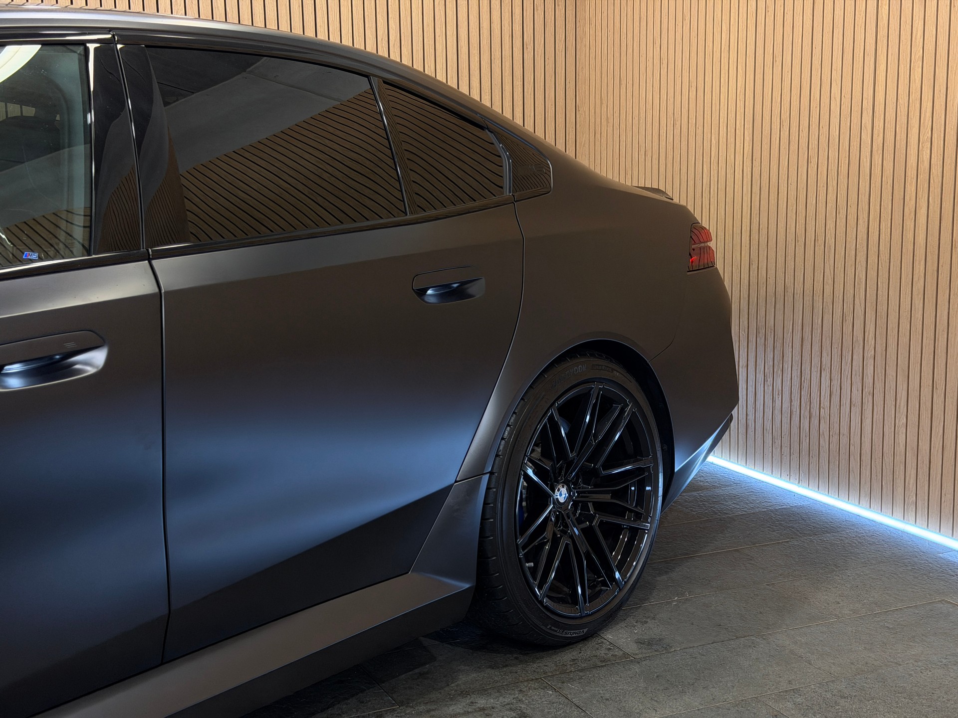 BMW M5 xDrive CH Fahrzeug-image-3