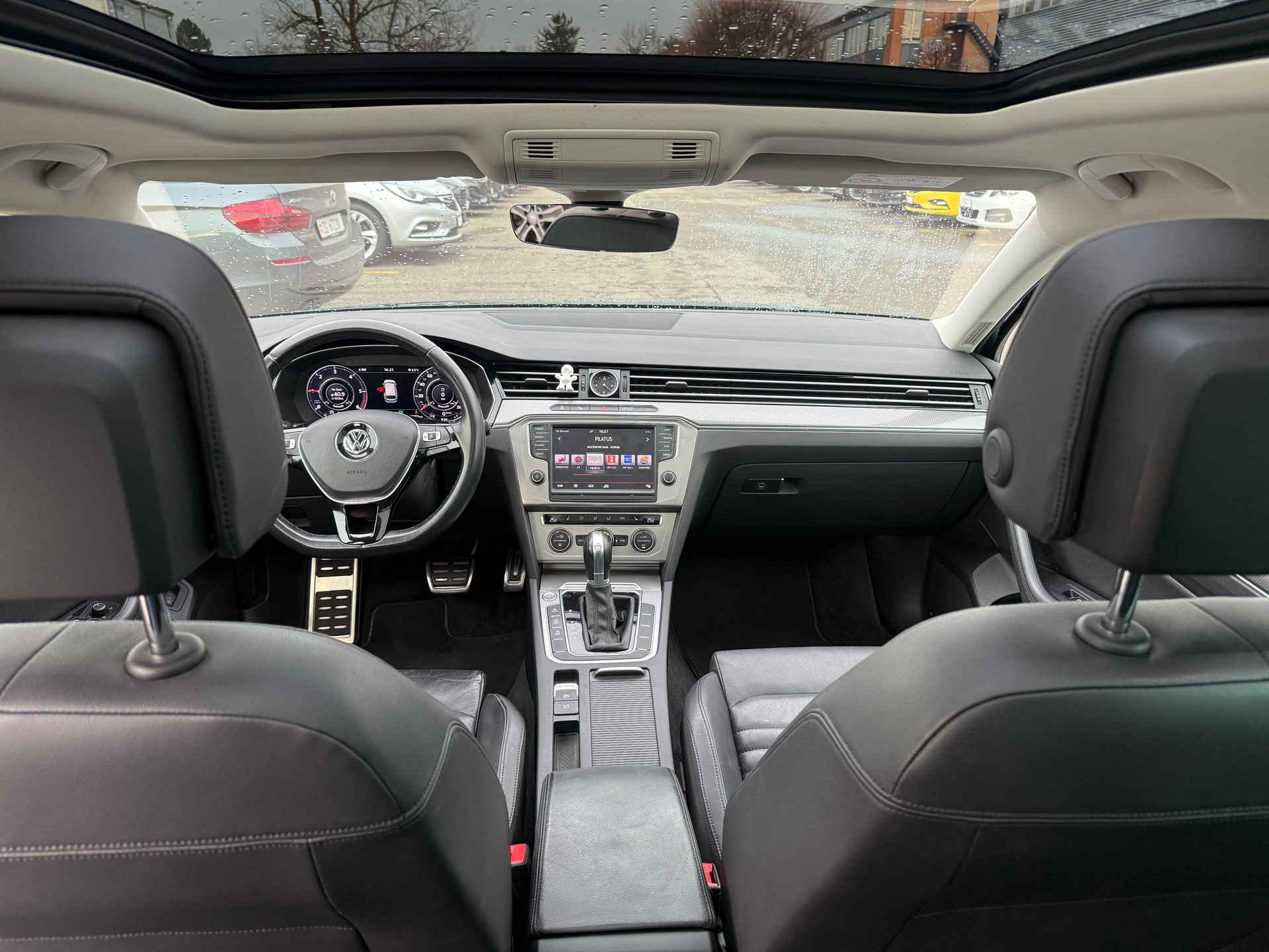 VW Passat Alltrack 2.0 TDI BMT 4Motion DSG-image-7