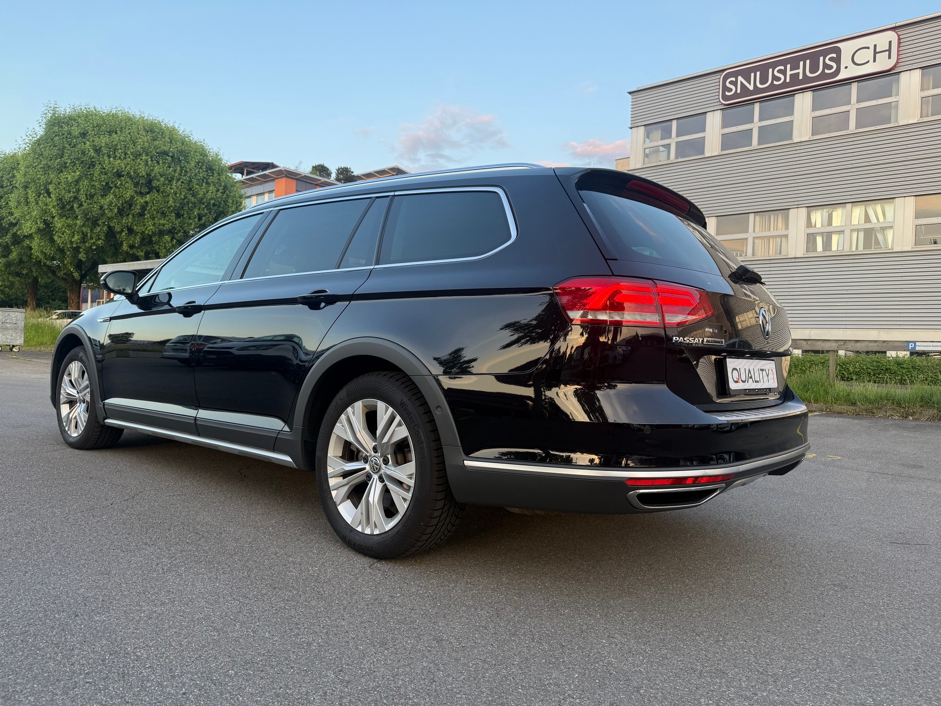 VW Passat Alltrack 2.0 TDI BMT 4Motion DSG-image-6