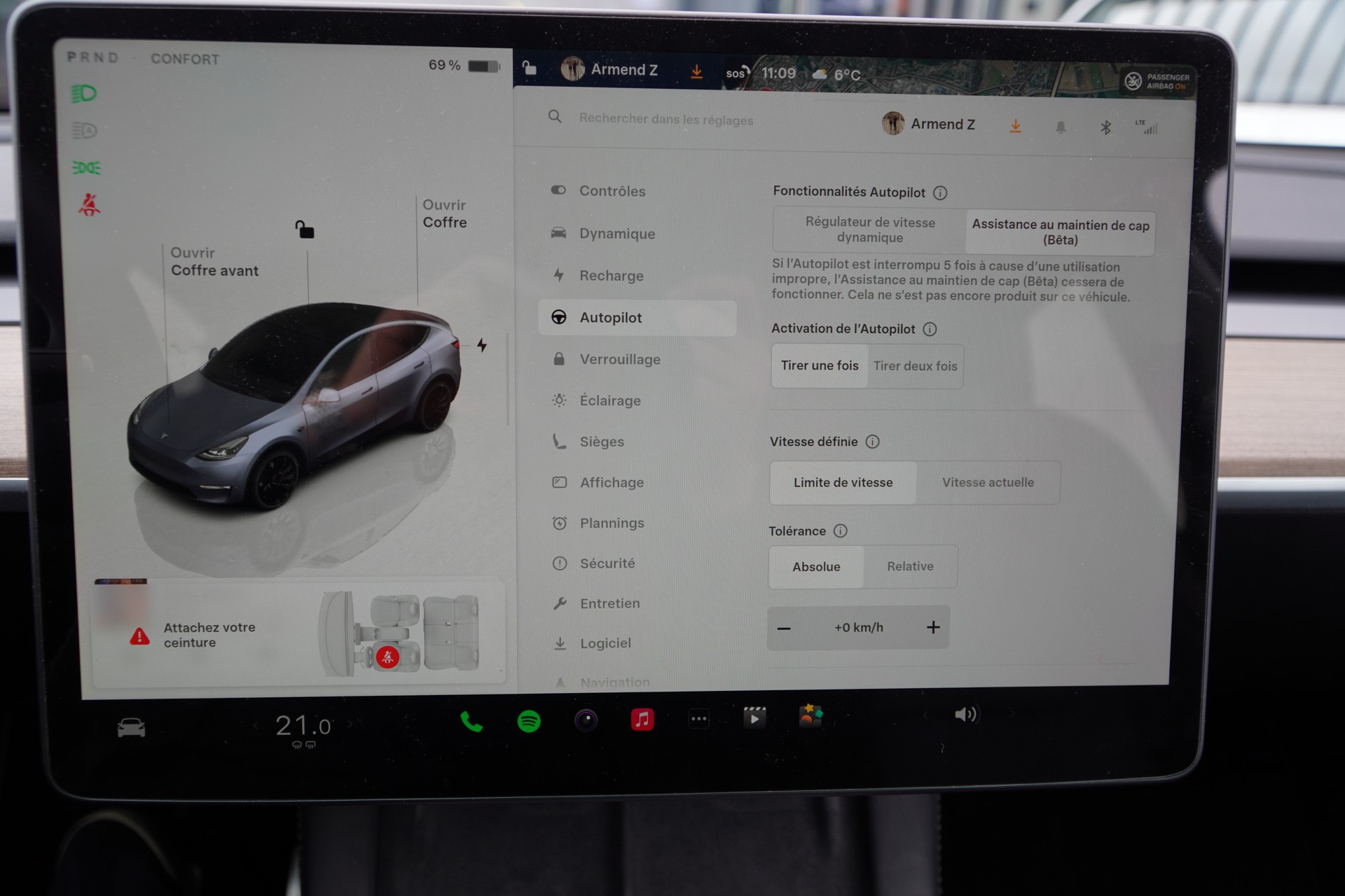 TESLA Model Y Performance Dual Motor-image-16