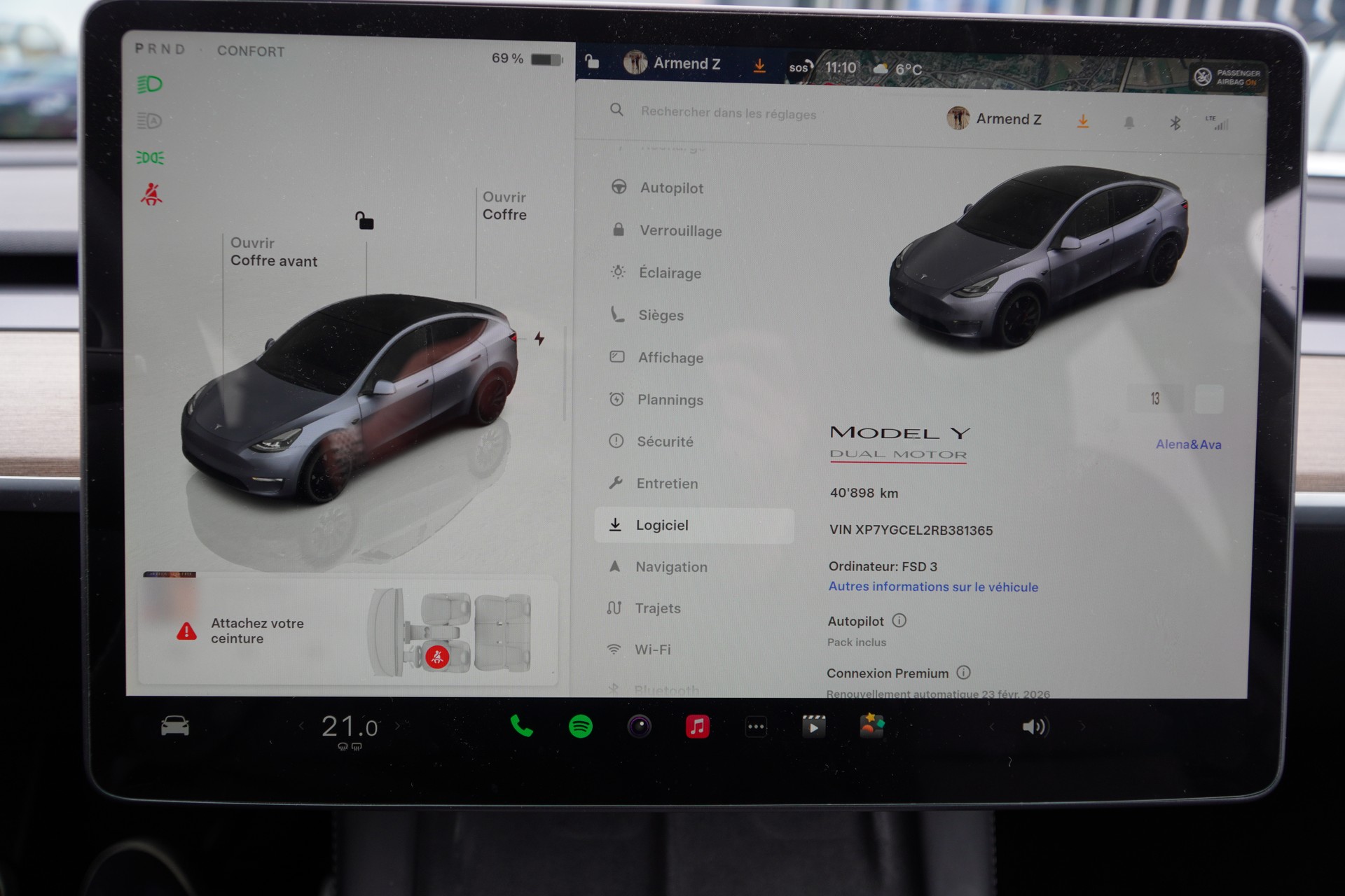 TESLA Model Y Performance Dual Motor-image-17