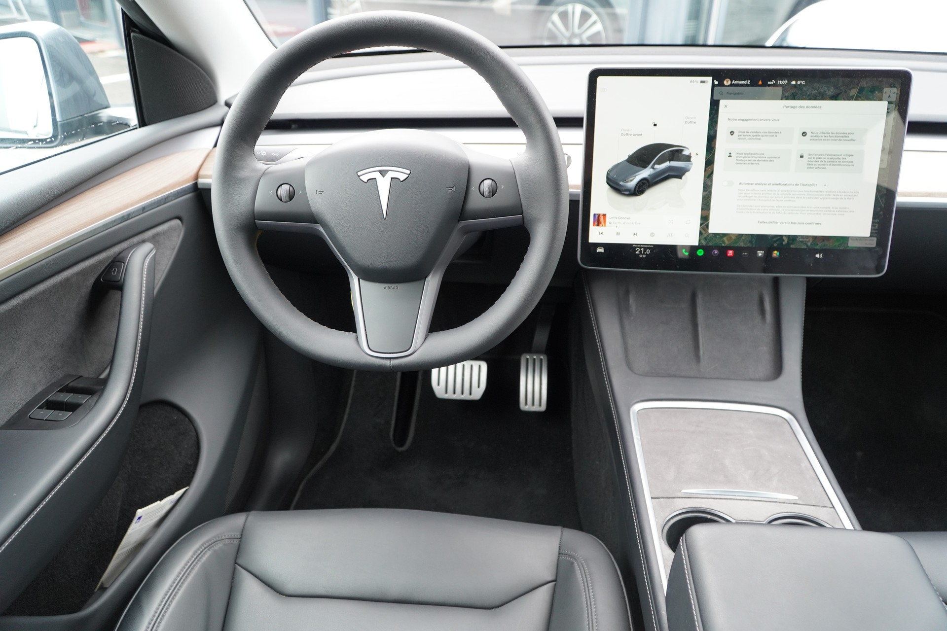 TESLA Model Y Performance Dual Motor-image-8