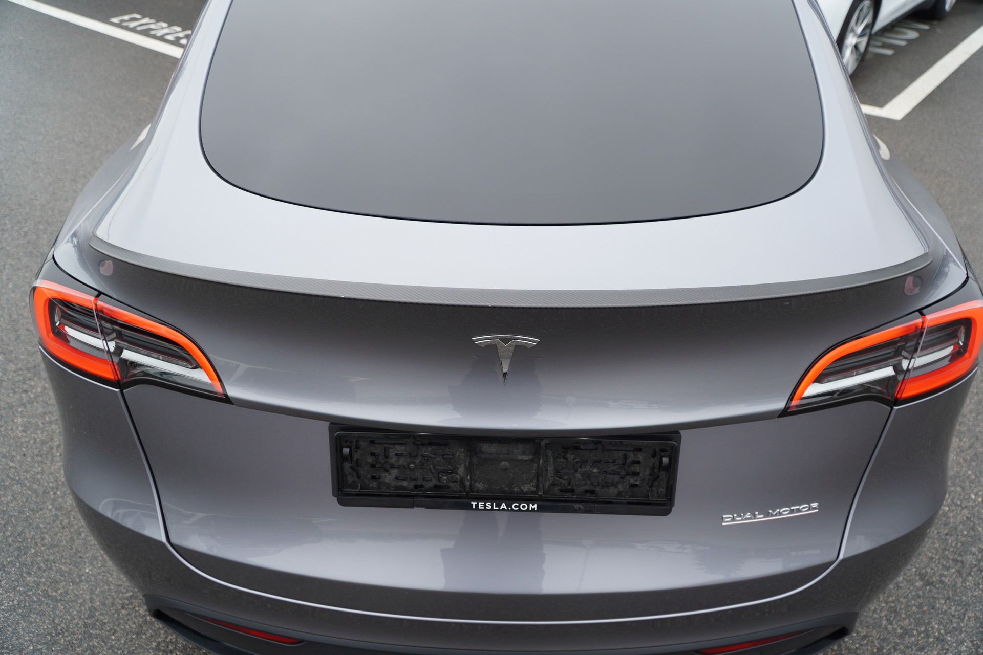 TESLA Model Y Performance Dual Motor-image-22