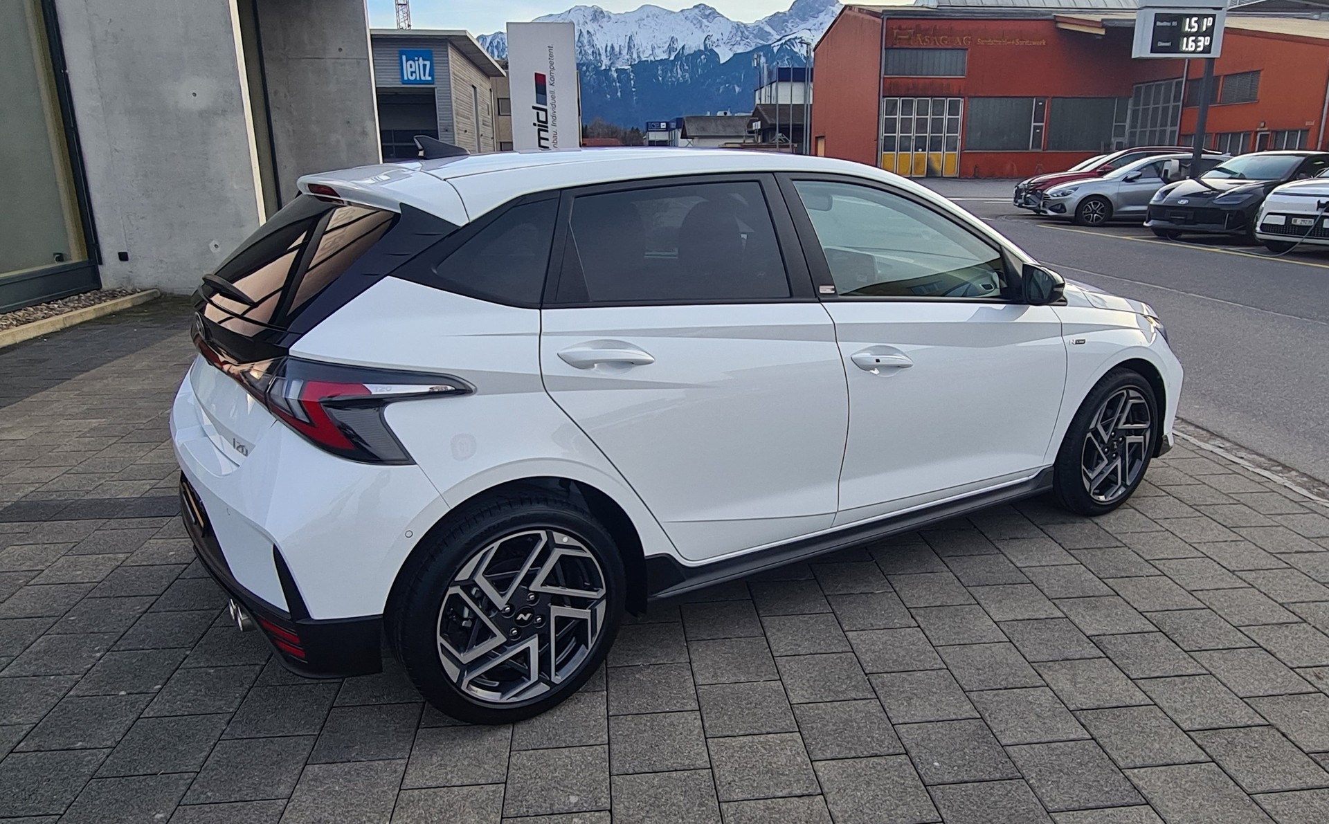 HYUNDAI i20 1.0 T-GDi N-Line DCT-showroom-element-3