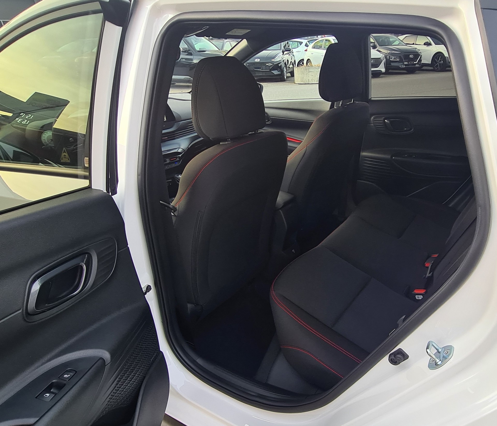 HYUNDAI i20 1.0 T-GDi N-Line DCT-image-11